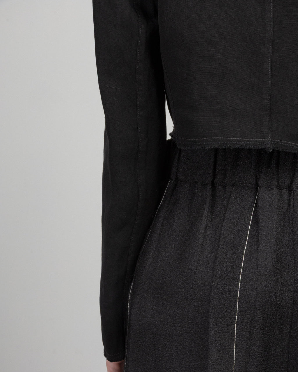 Vusciche 125MU Black Cropped Jacket