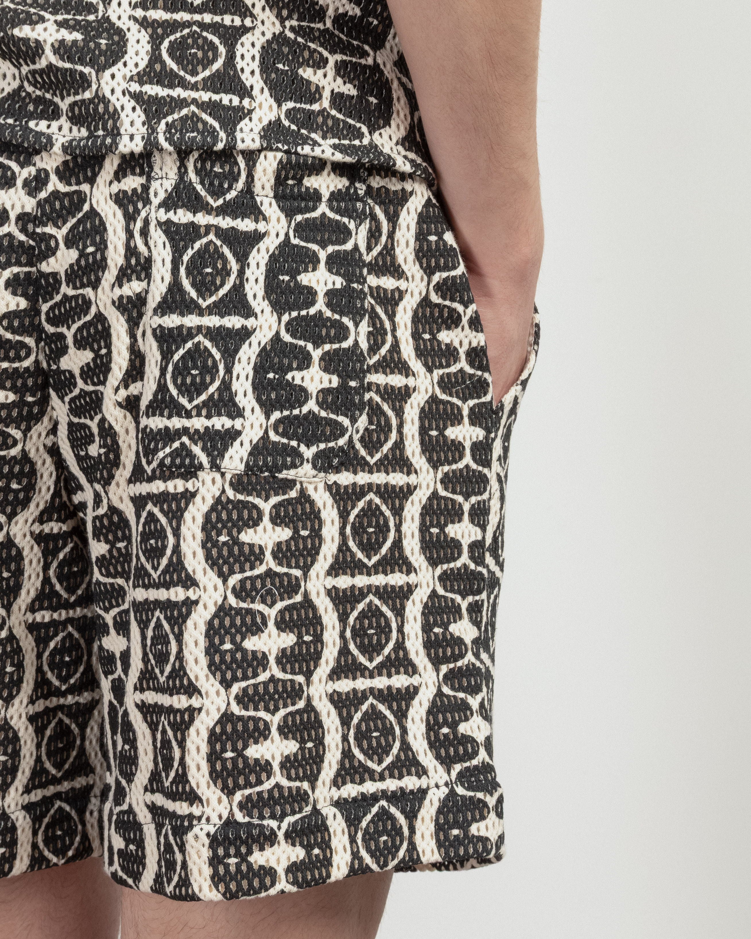 OAS 5015-02 Black/White Shorts