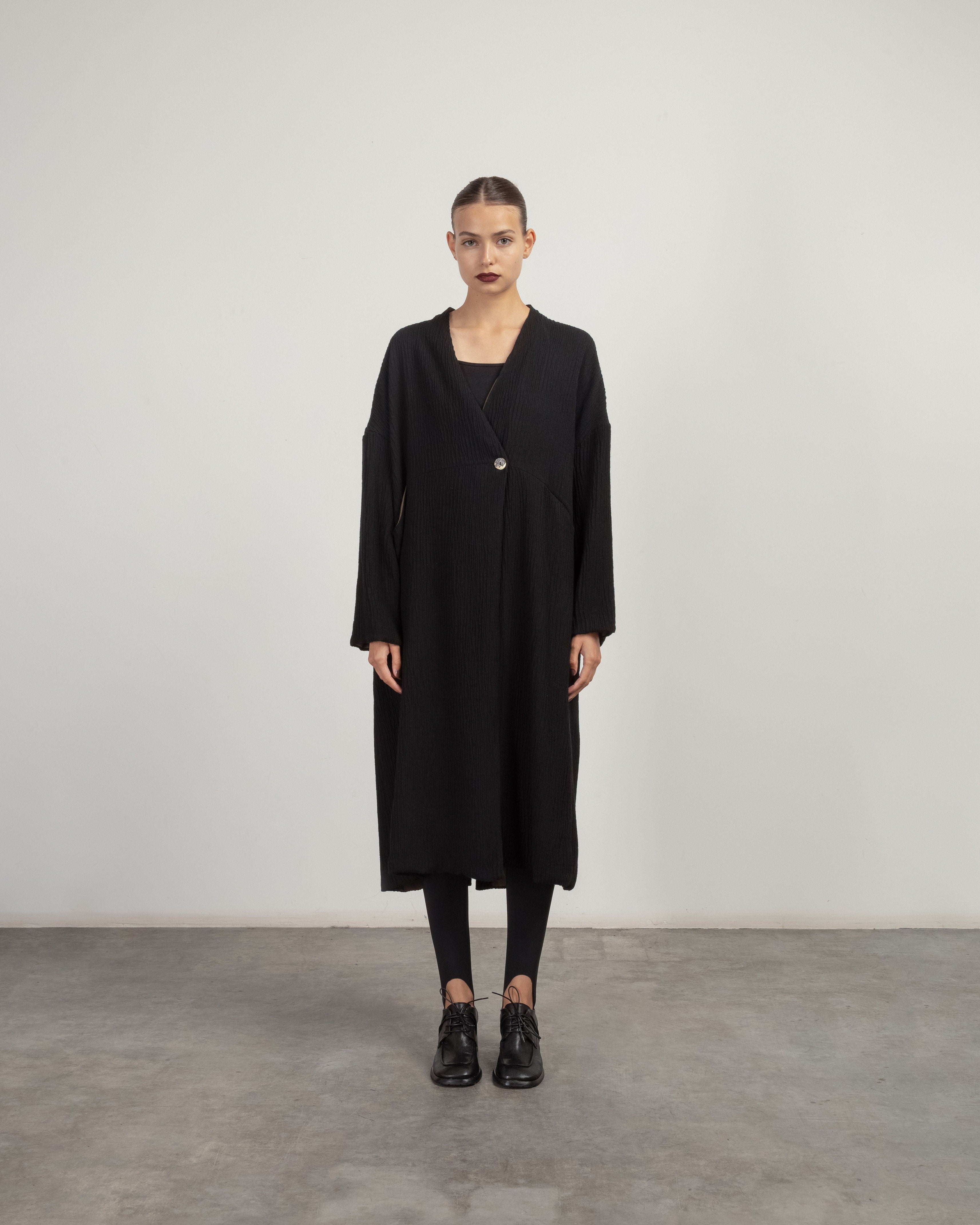 Neirami OC18RE Black Long Coat