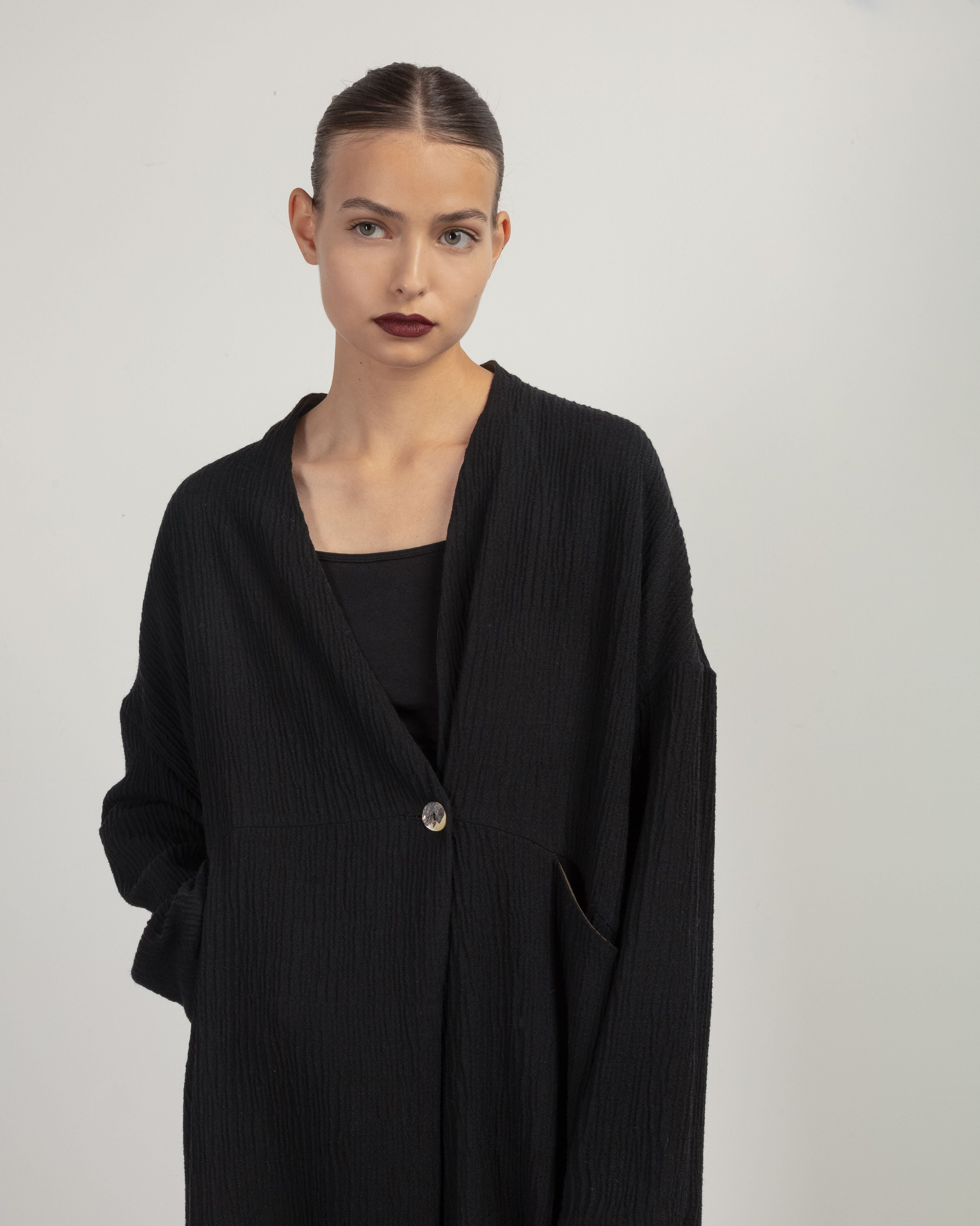 Neirami OC18RE Black Long Coat