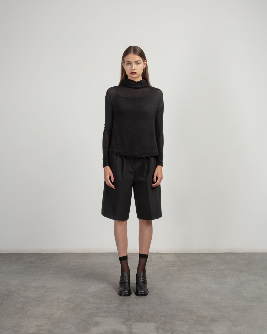 Camisola gola alta Neirami T010CO Preto - 121-T010CO-01
