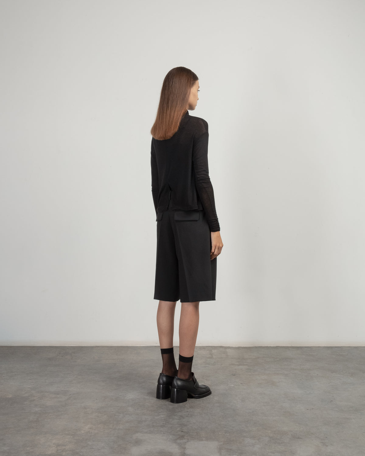 Camisola gola alta Neirami T010CO Preto - 121-T010CO-01