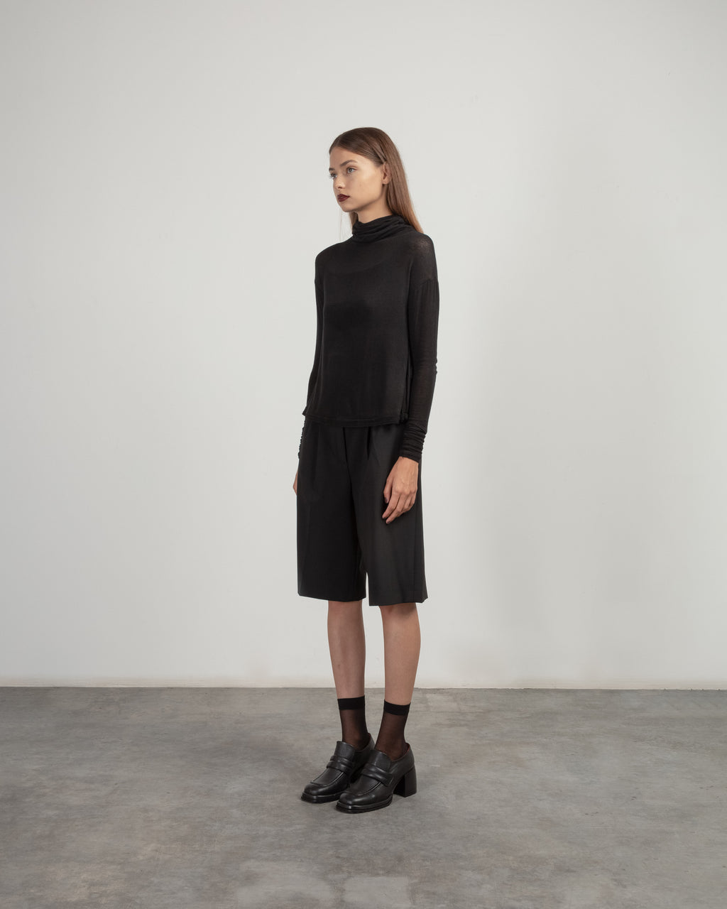 Camisola gola alta Neirami T010CO Preto - 121-T010CO-01