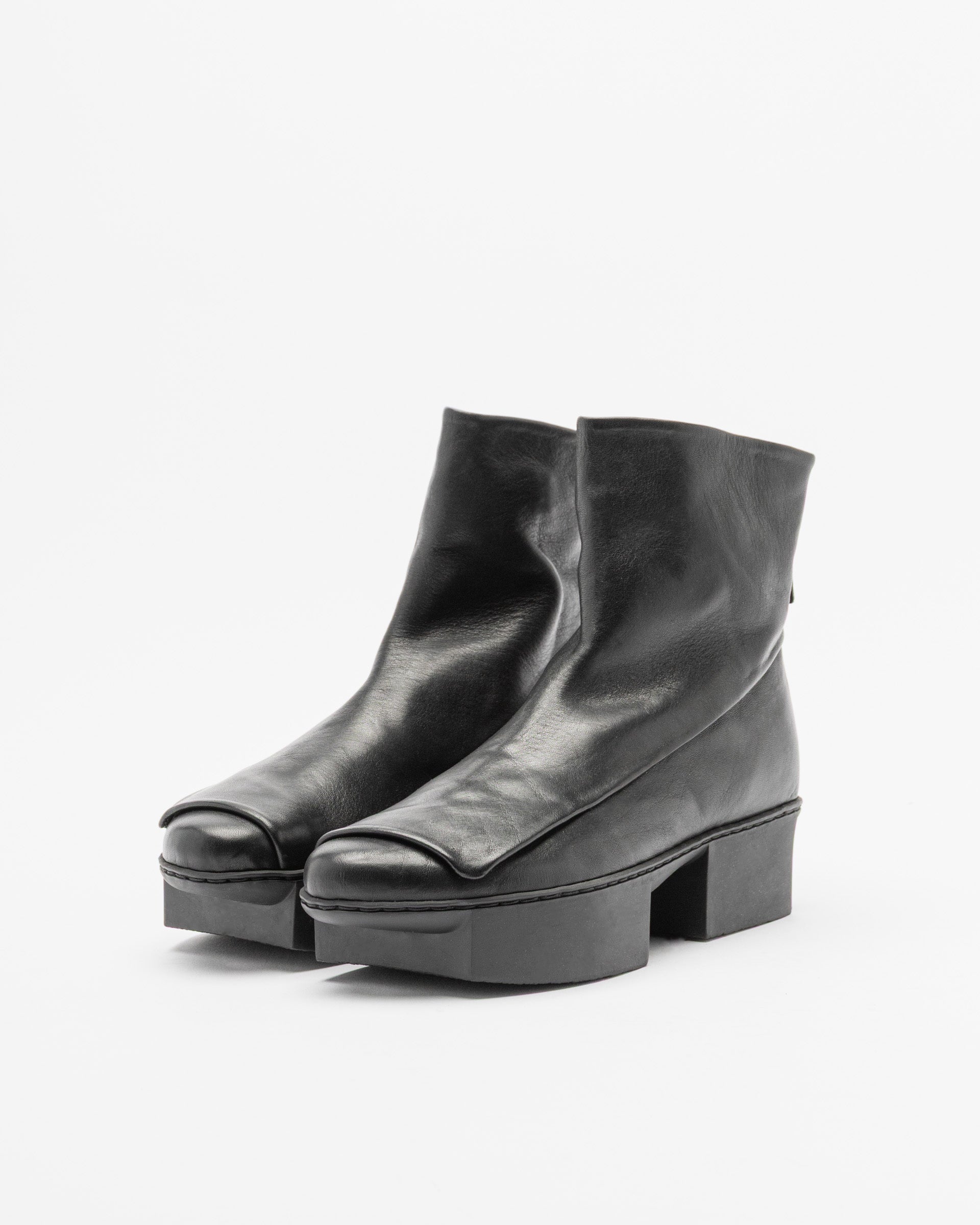 Botins de plataforma Trippen DYKE Preto - 197-DYKE-01