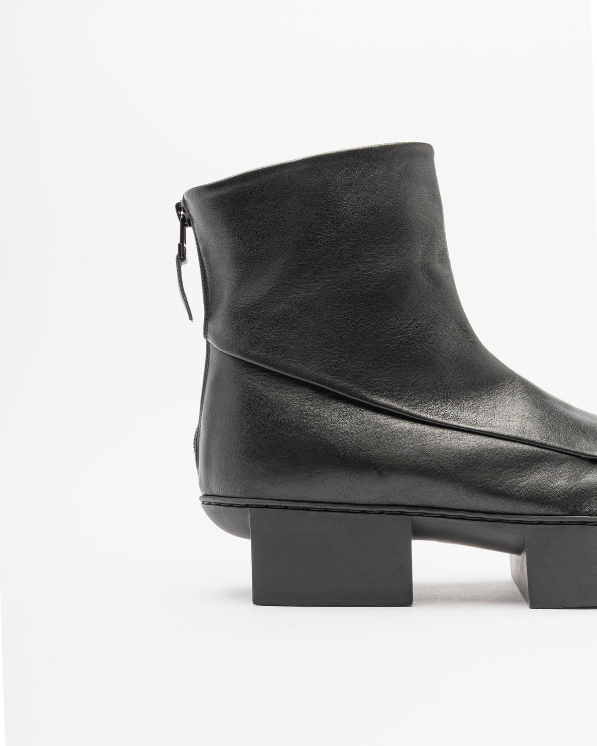 Botins de plataforma Trippen DYKE Preto - 197-DYKE-01