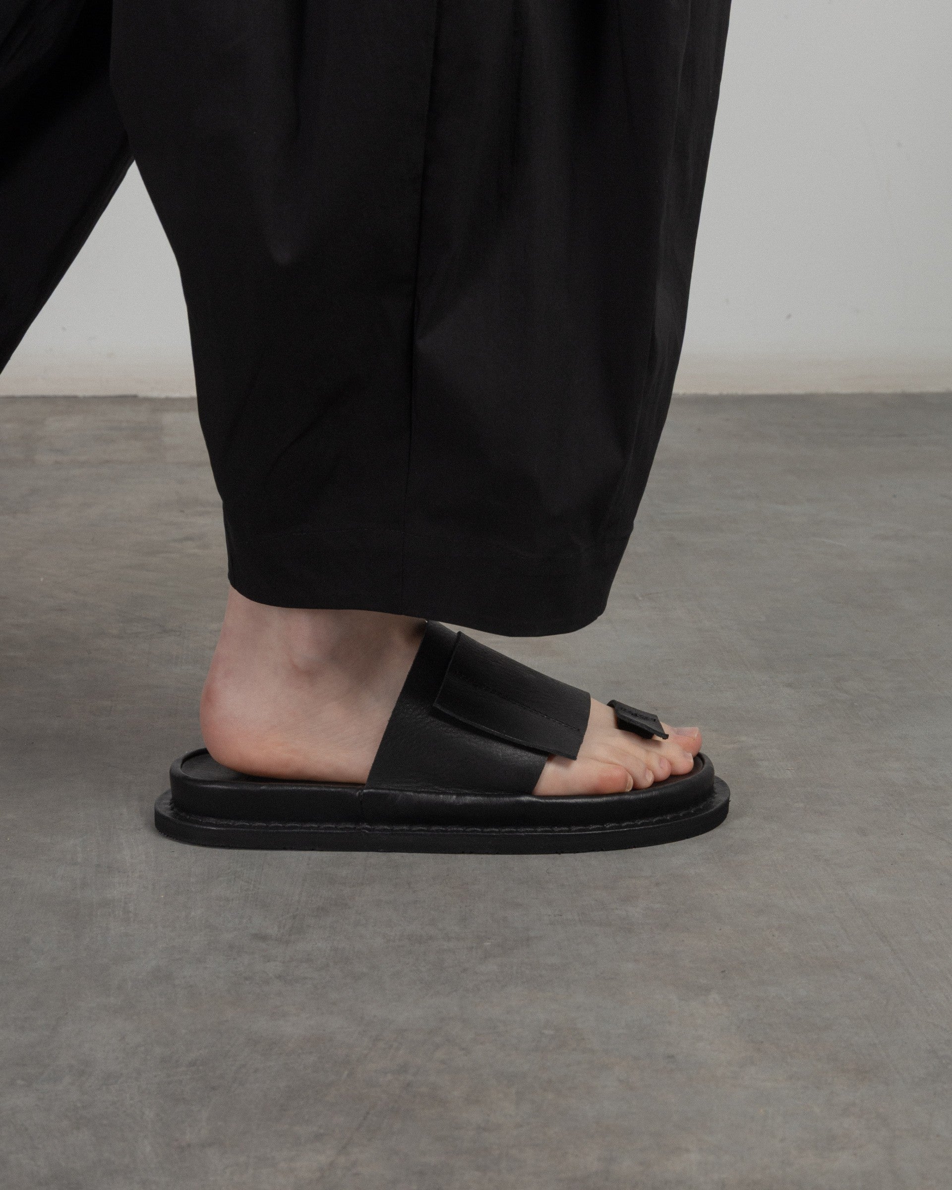 Trippen OFFSET Black Flip-Flops