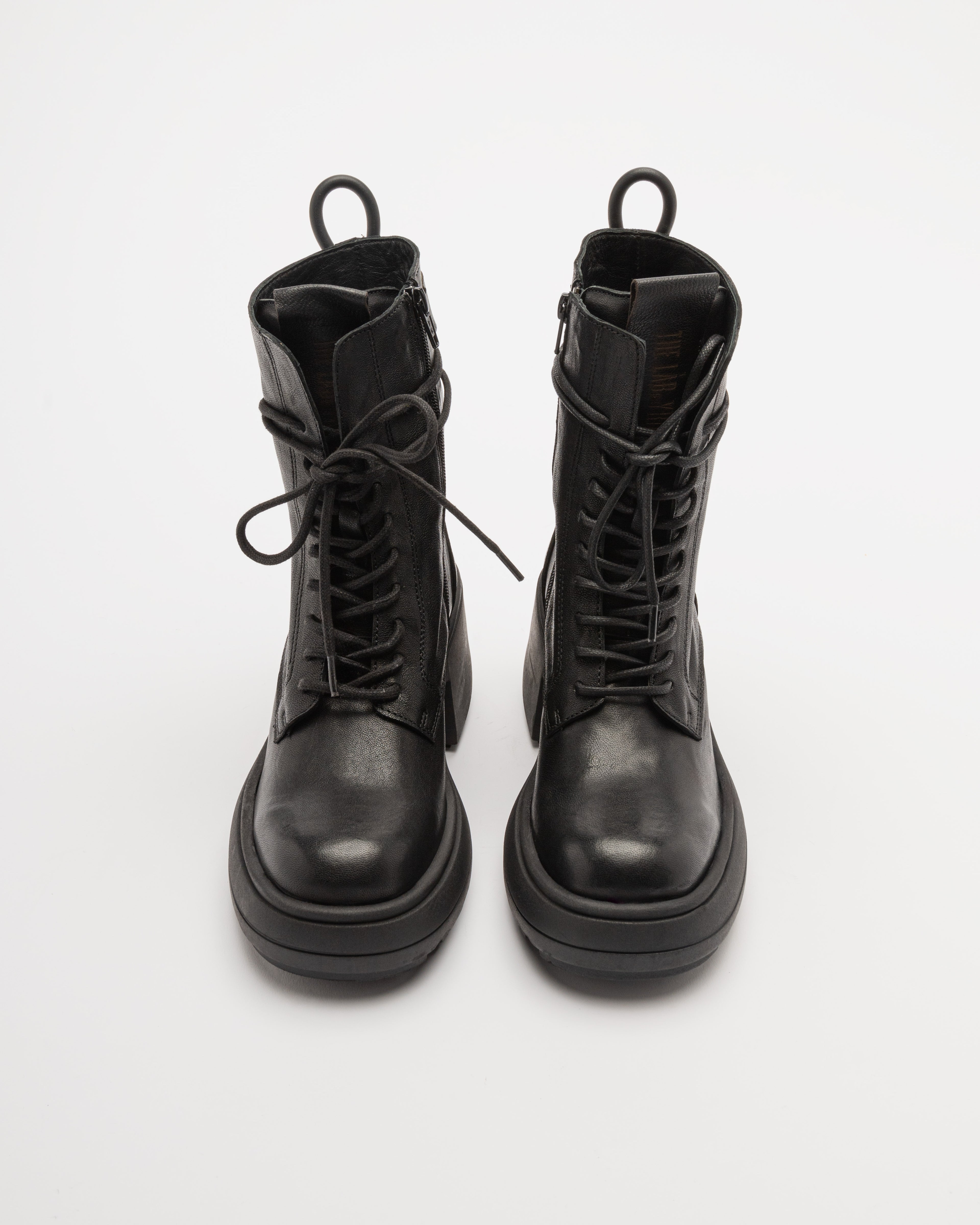 The Lab.yrinth L-550 Boots Black