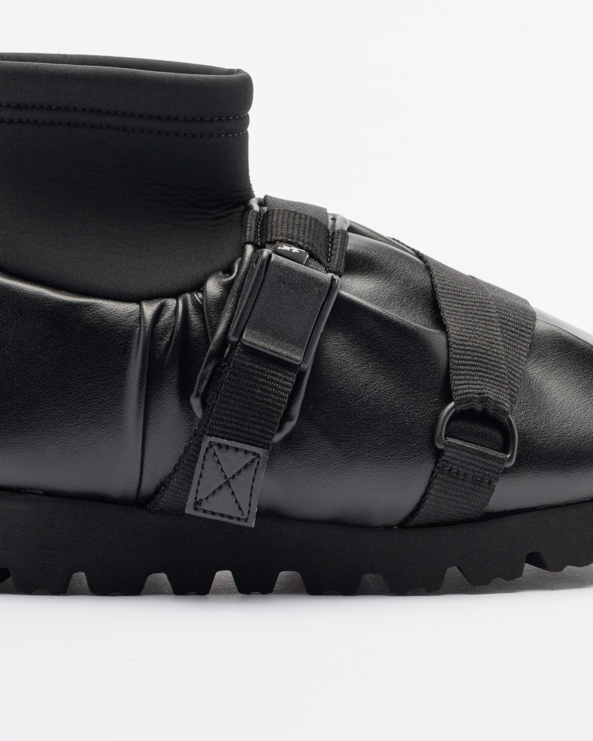 Yume Yume Boots CSM004 Black