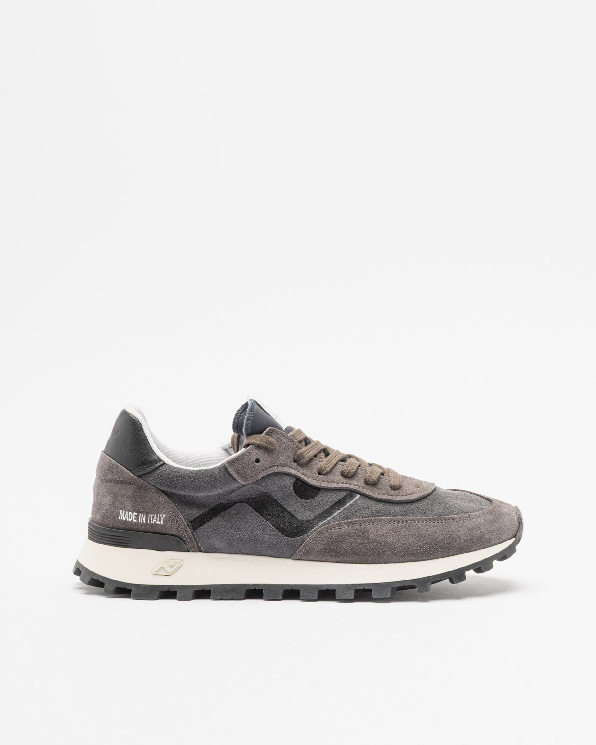 Nomad Society VeloceDeluxe Gray Tennis Shoes