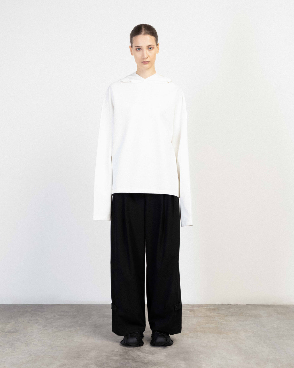 Hoodie The Lab.yrinth HOD-M1 Branco - 253-HOD1-00