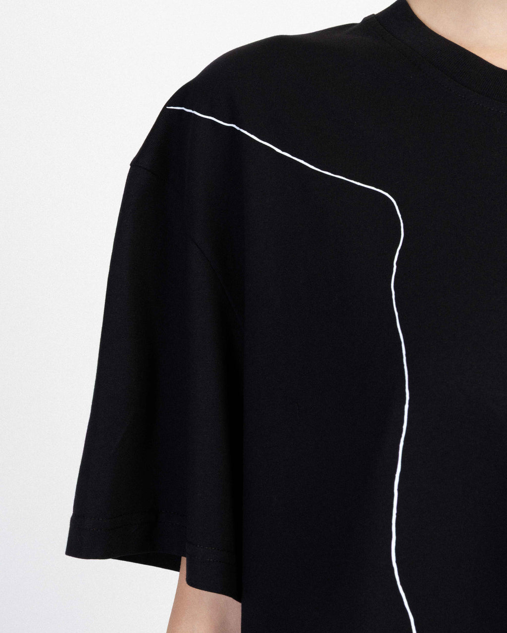 T-shirt The Lab.yrinth TSH-01 Preto - 253-LH-01
