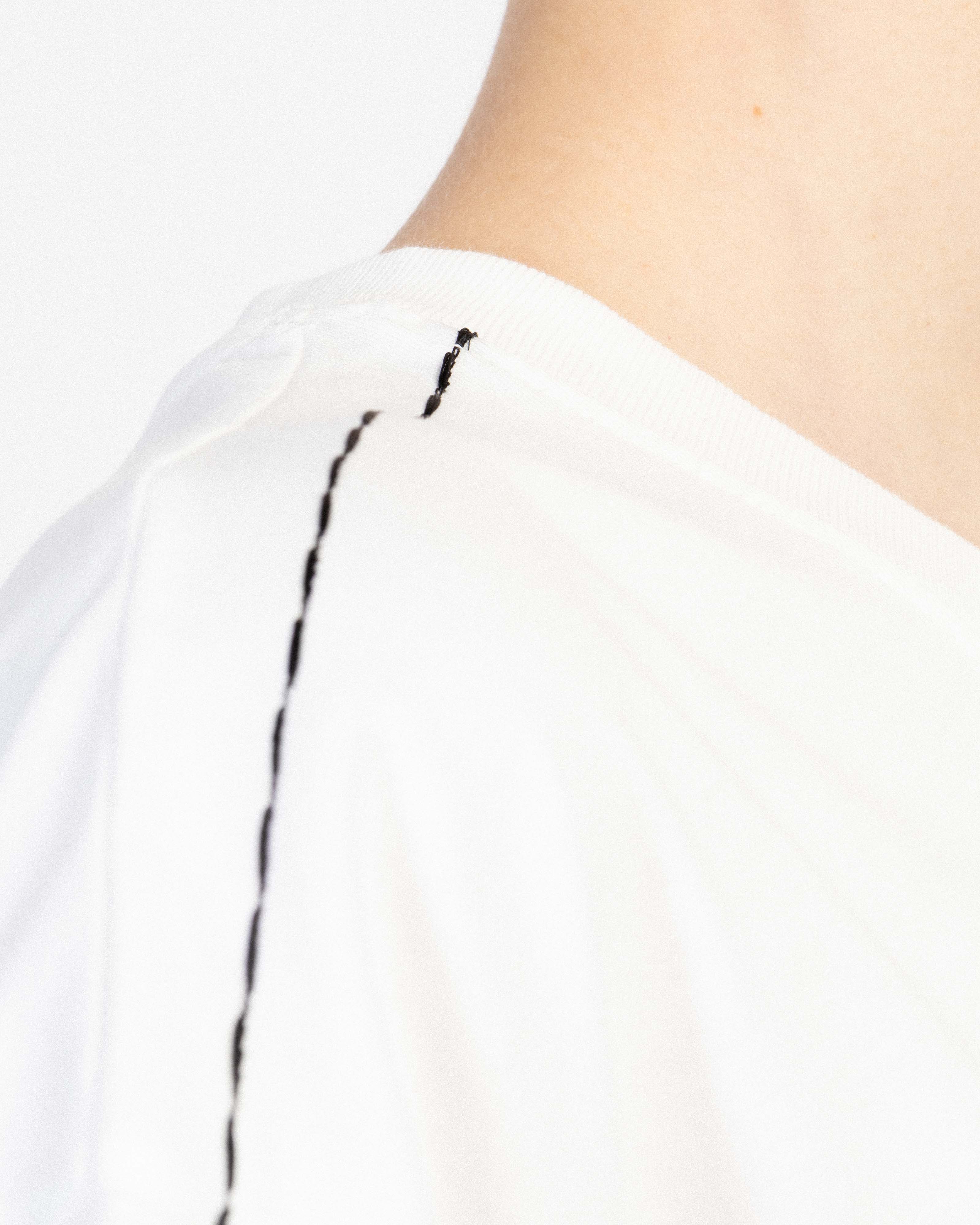 T-shirt The Lab.yrinth TSH-02 Branco - 253-LH1-00