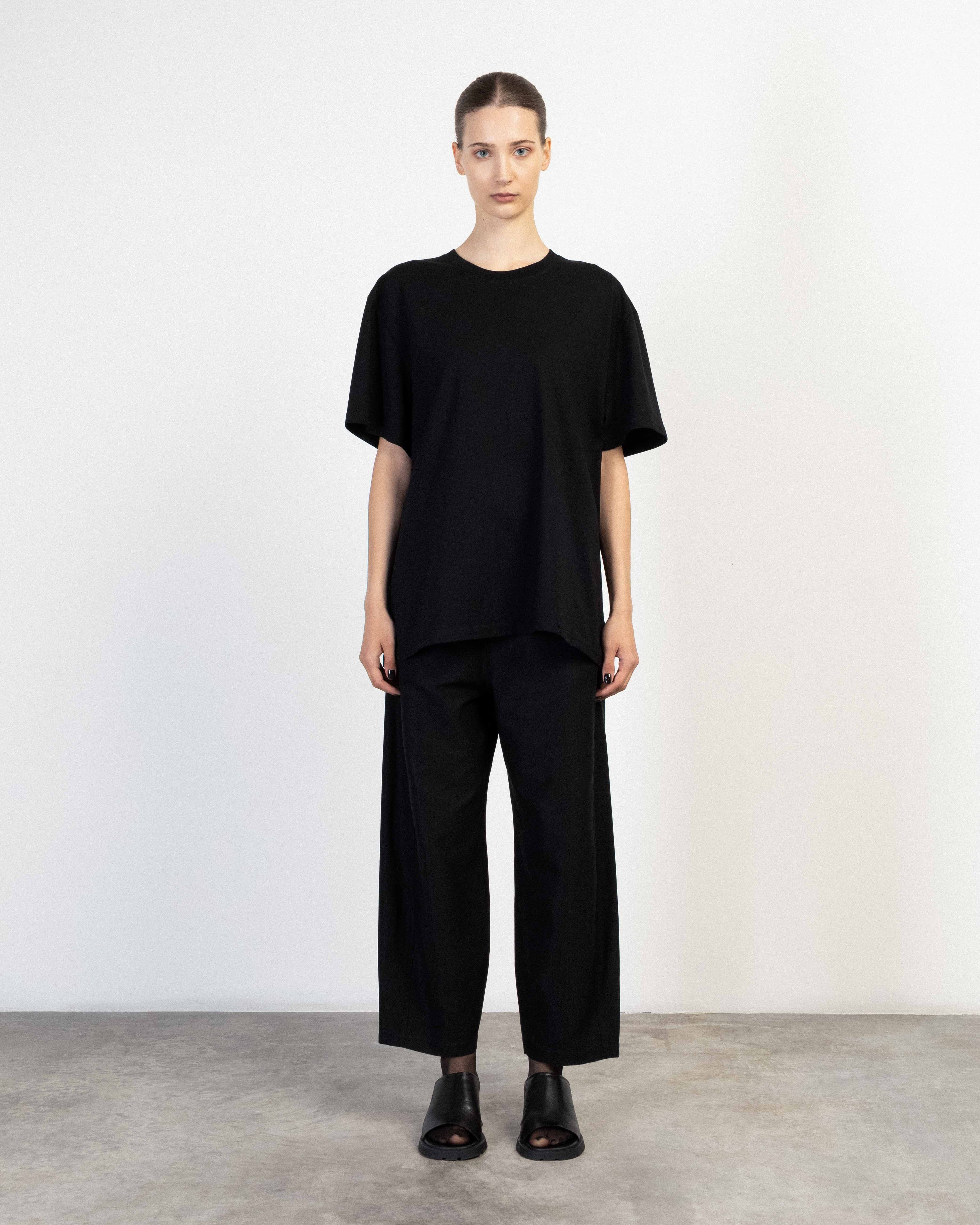 T-shirt The Lab.yrinth TSH-02 Preto - 253-LH1-01