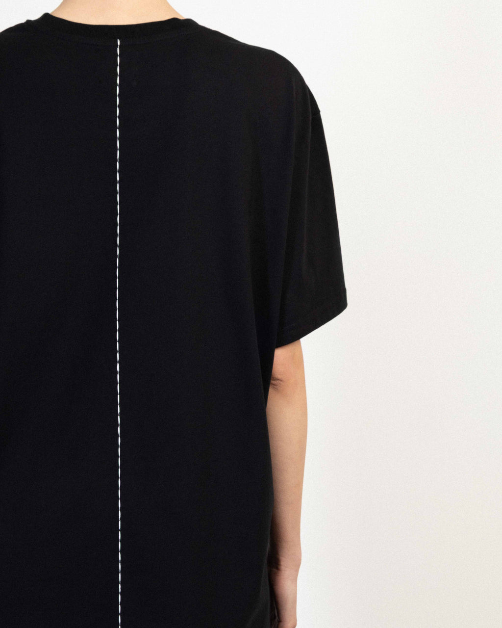 T-shirt The Lab.yrinth TSH-02 Preto - 253-LH1-01
