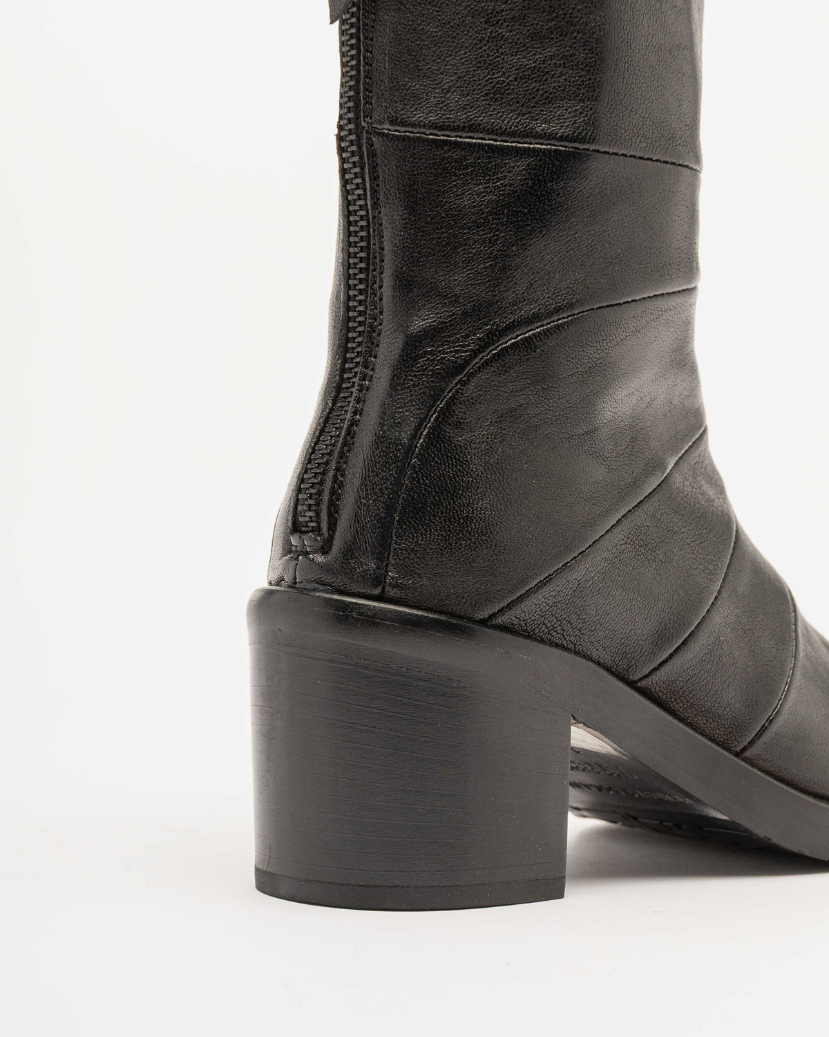 Ernesto Dolani 11DASY02 Black Ankle Boots