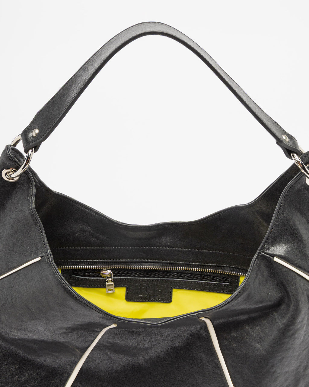 Mala hobo Ernesto Dolani 10BJUTTA Preto - 27-JUTTA-01