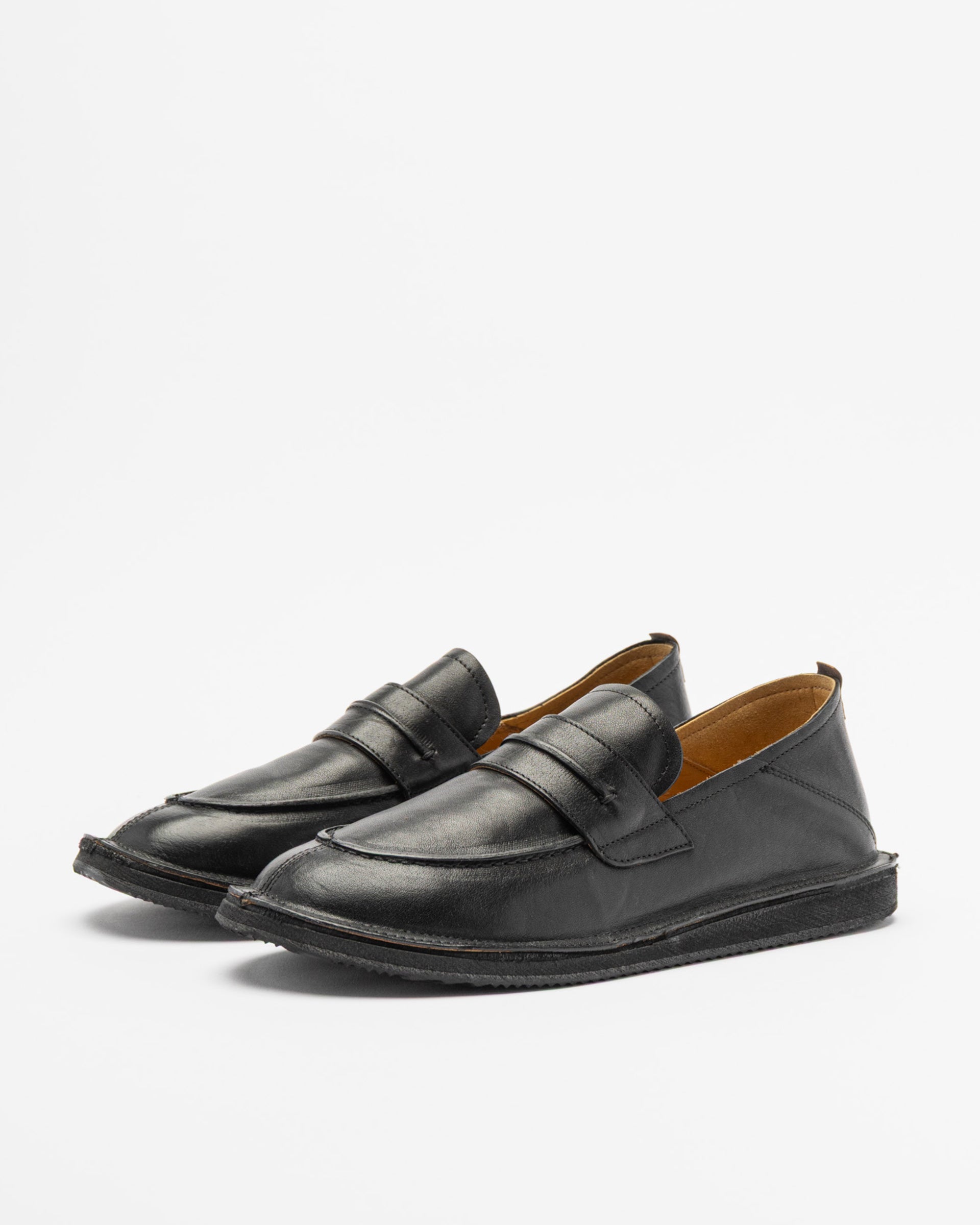 Sapatos Slip on Moma 20602E Preto - 272-20602E-01