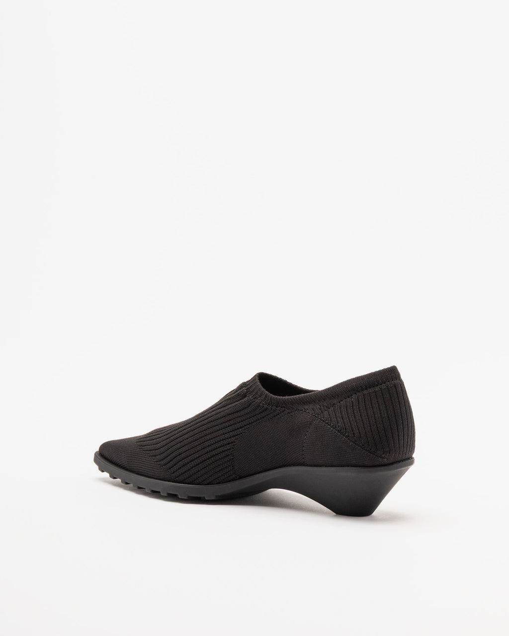 Sapatos Slip on Camper AnnabyIsseyMiyake Preto - 48-K201998-01