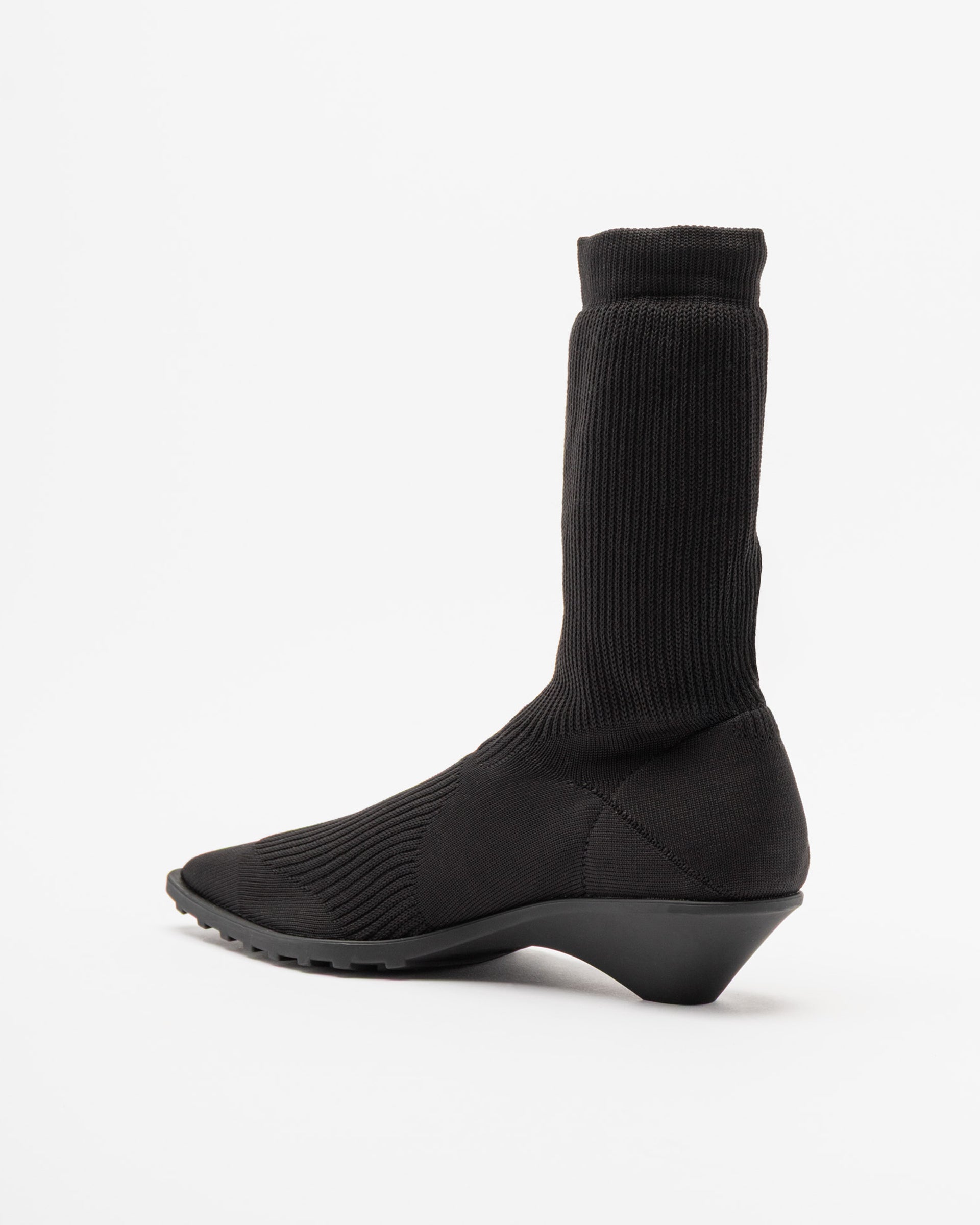 Botins Camper AnnaByIsseyMiyake Preto - 48-K400865-01