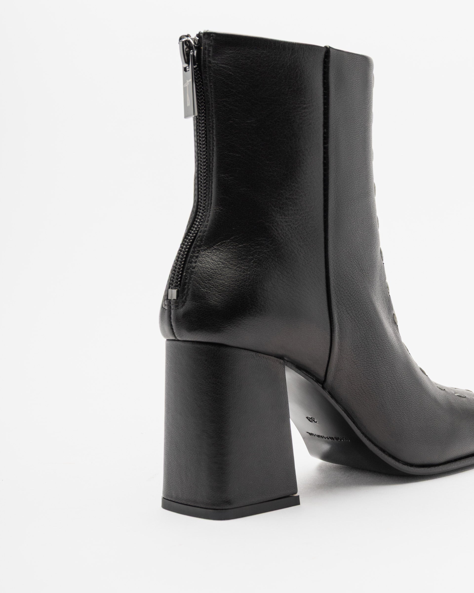 Botins The Lab.yrinth A80 Preto - 50-A80-01