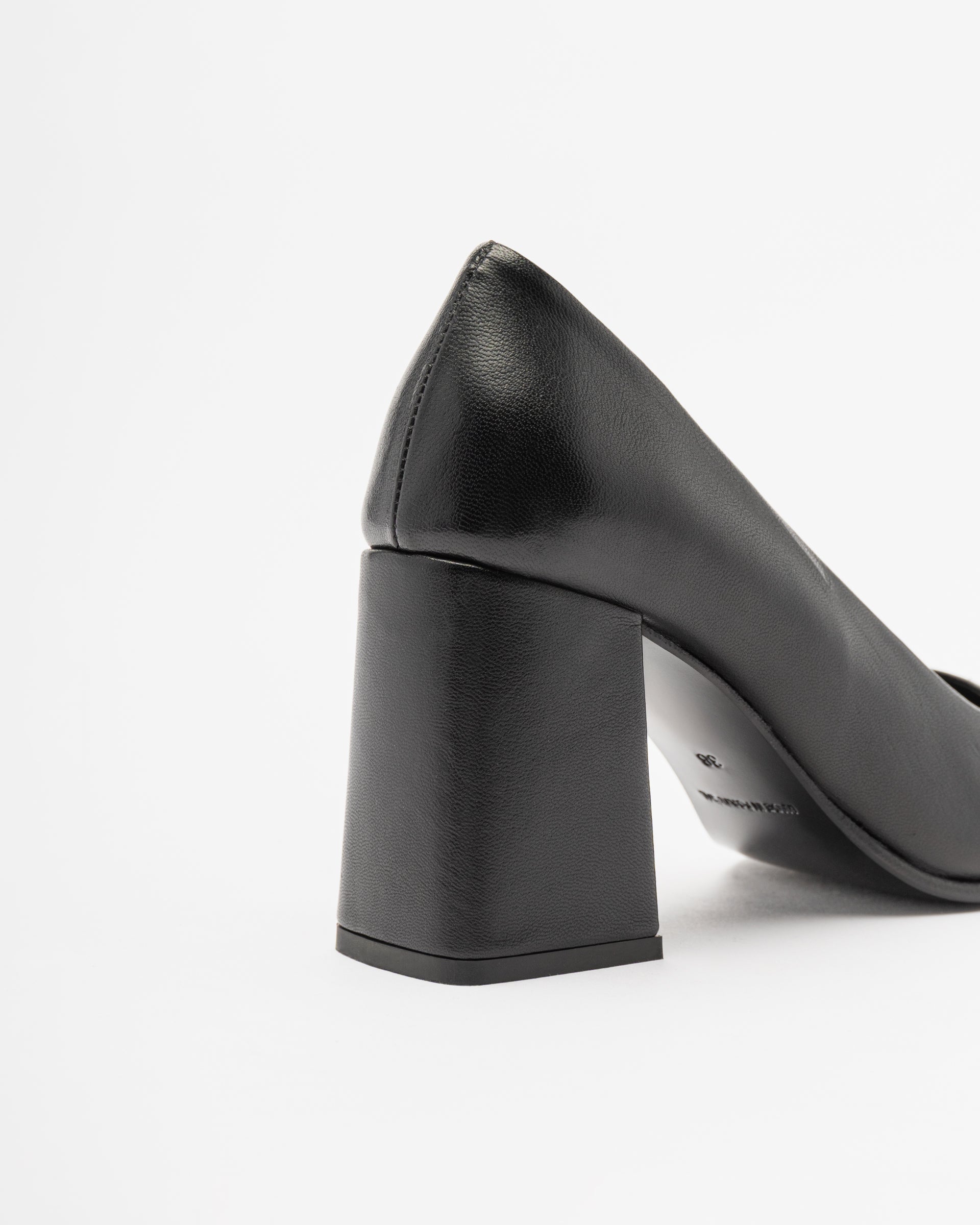 Sapatos The Lab.yrinth A81 Preto - 50-A81-51