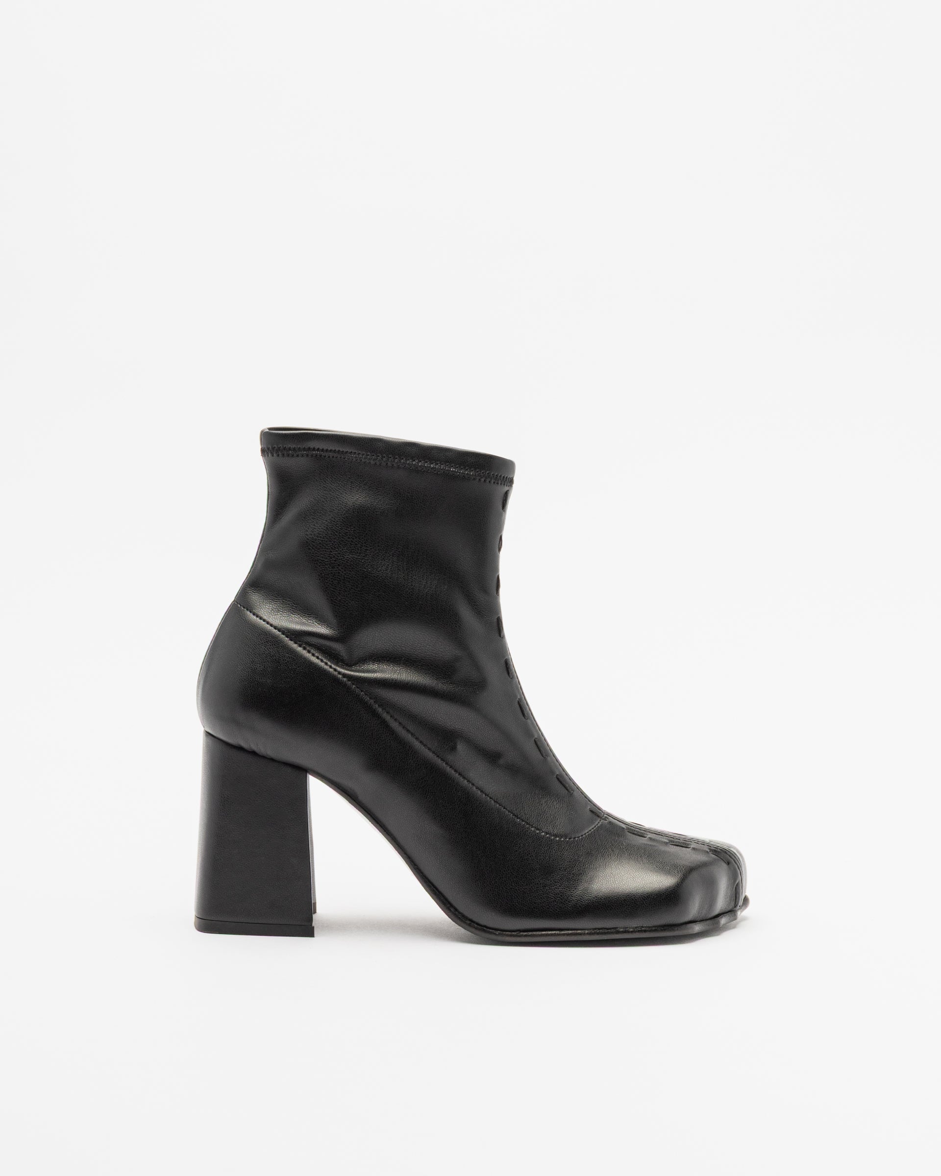 Botins The Lab.yrinth A83 Preto - 50-A83-01
