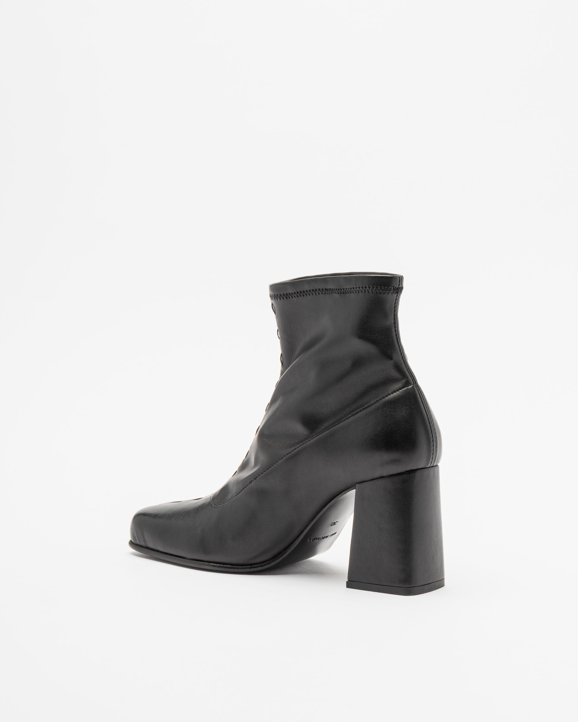 Botins The Lab.yrinth A83 Preto - 50-A83-01