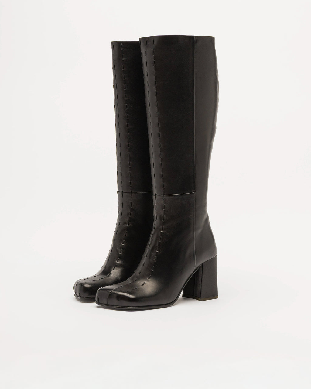 The Lab.yrinth A84 Black high-top boots
