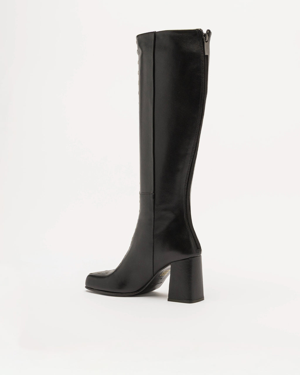 The Lab.yrinth A84 Black high-leg boots