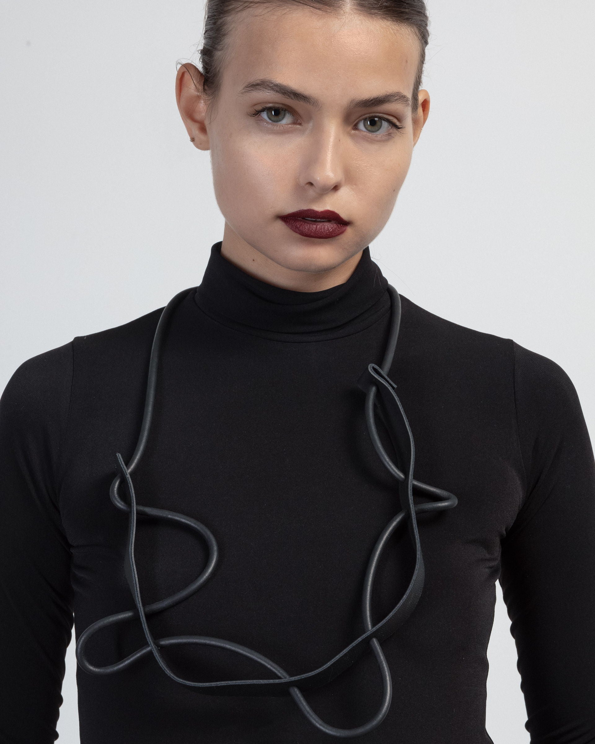 Colar Papucei A.JAMES Preto - 55-AJAMES-01