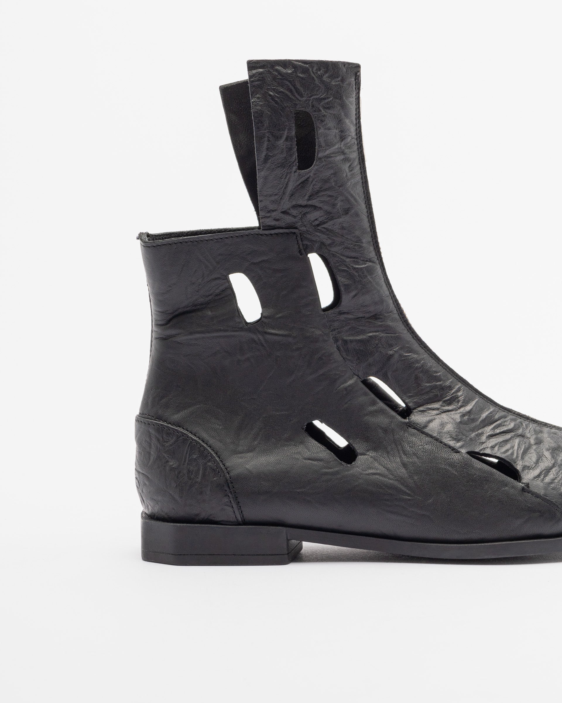 Papucei ARIEL Black Boots