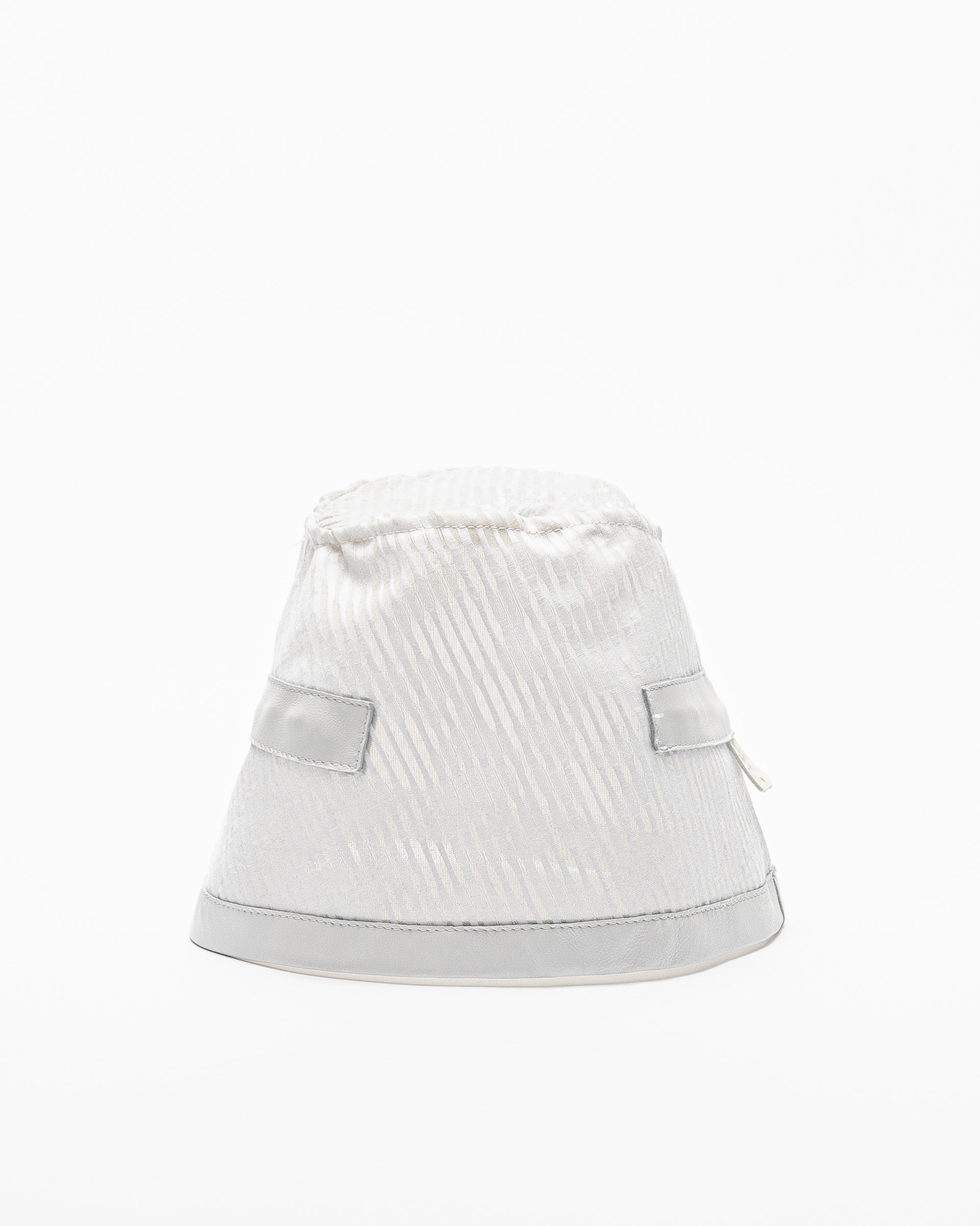 Chapéu bucket Papucei B.PIN Branco - 55-PIN-00