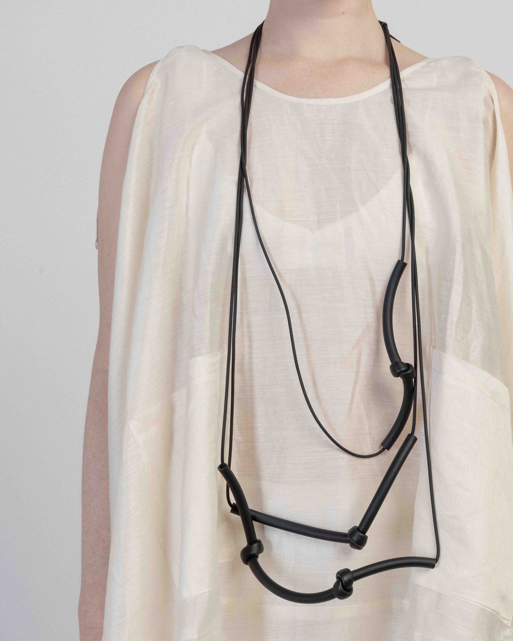 Papucei AQUEST Black Necklace