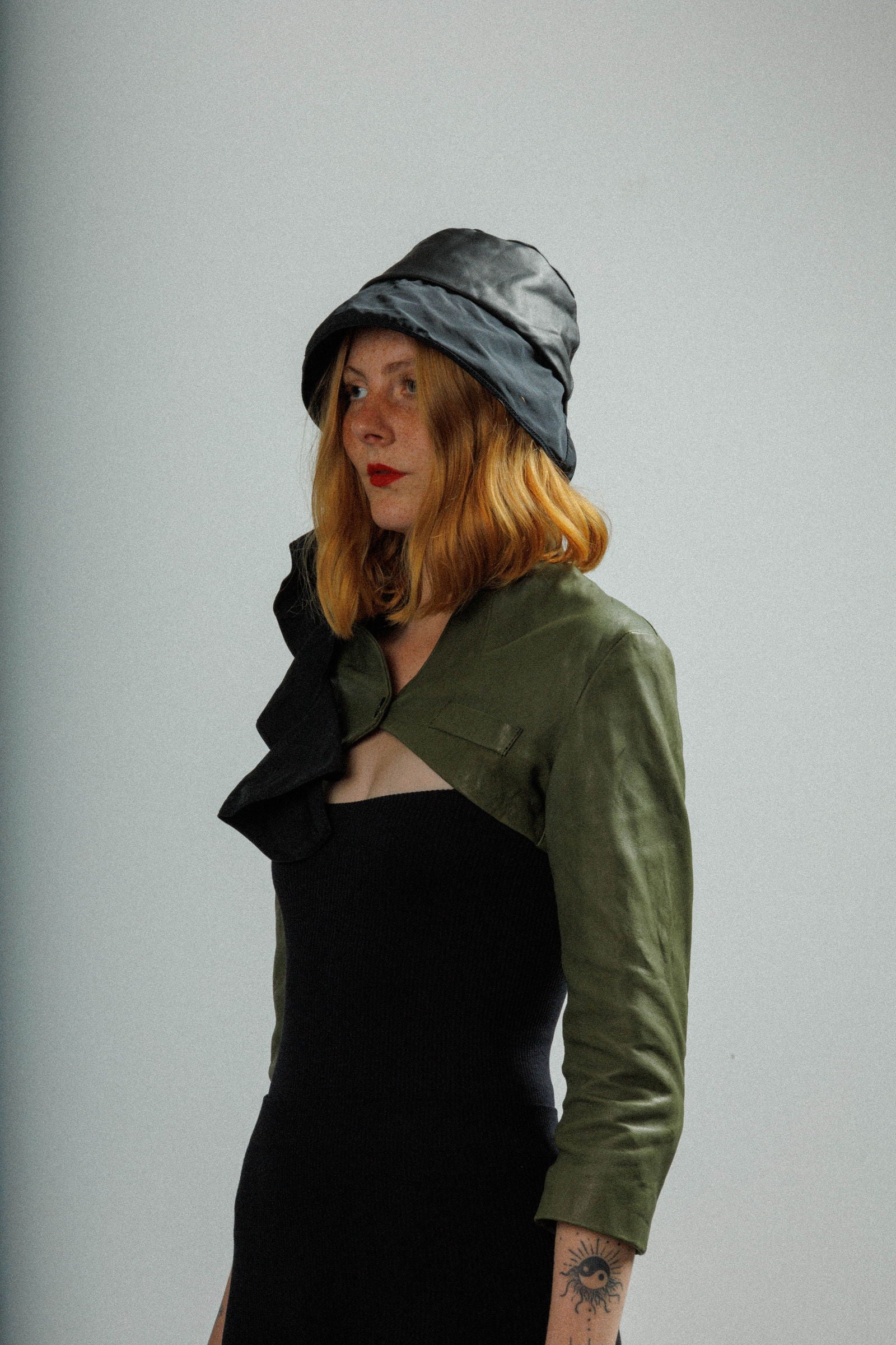 Casaco cropped em pele MUT ESTRELLASHAWLL Verde - 57-SHAWLL-10