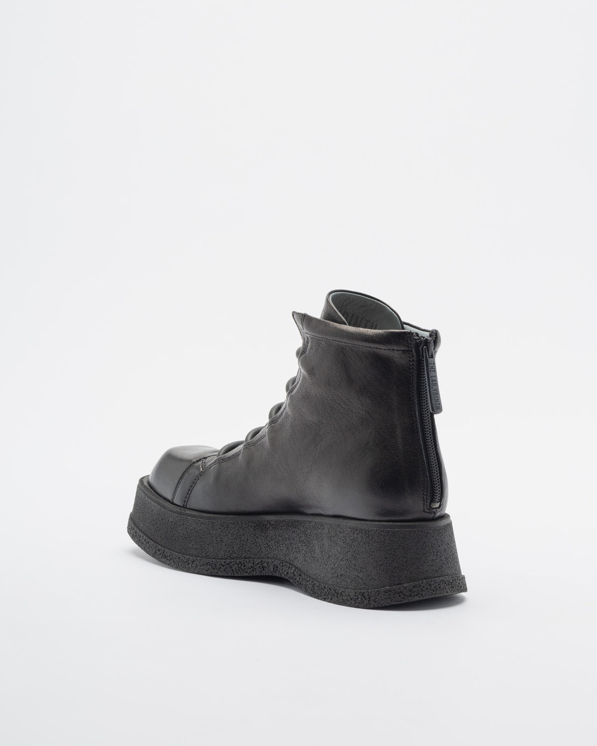The Lab.yrinth 9939 Boots Black