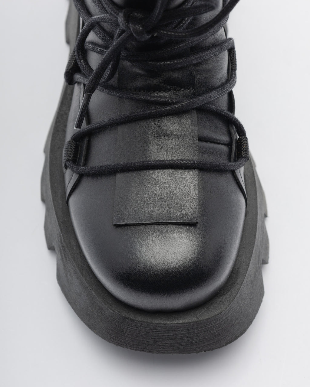 The Lab.yrinth 9972 Black Boots
