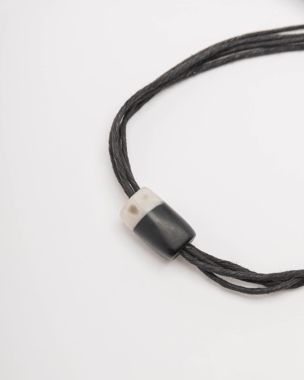 Colar Nu K2419003 Preto - 79-19003-01