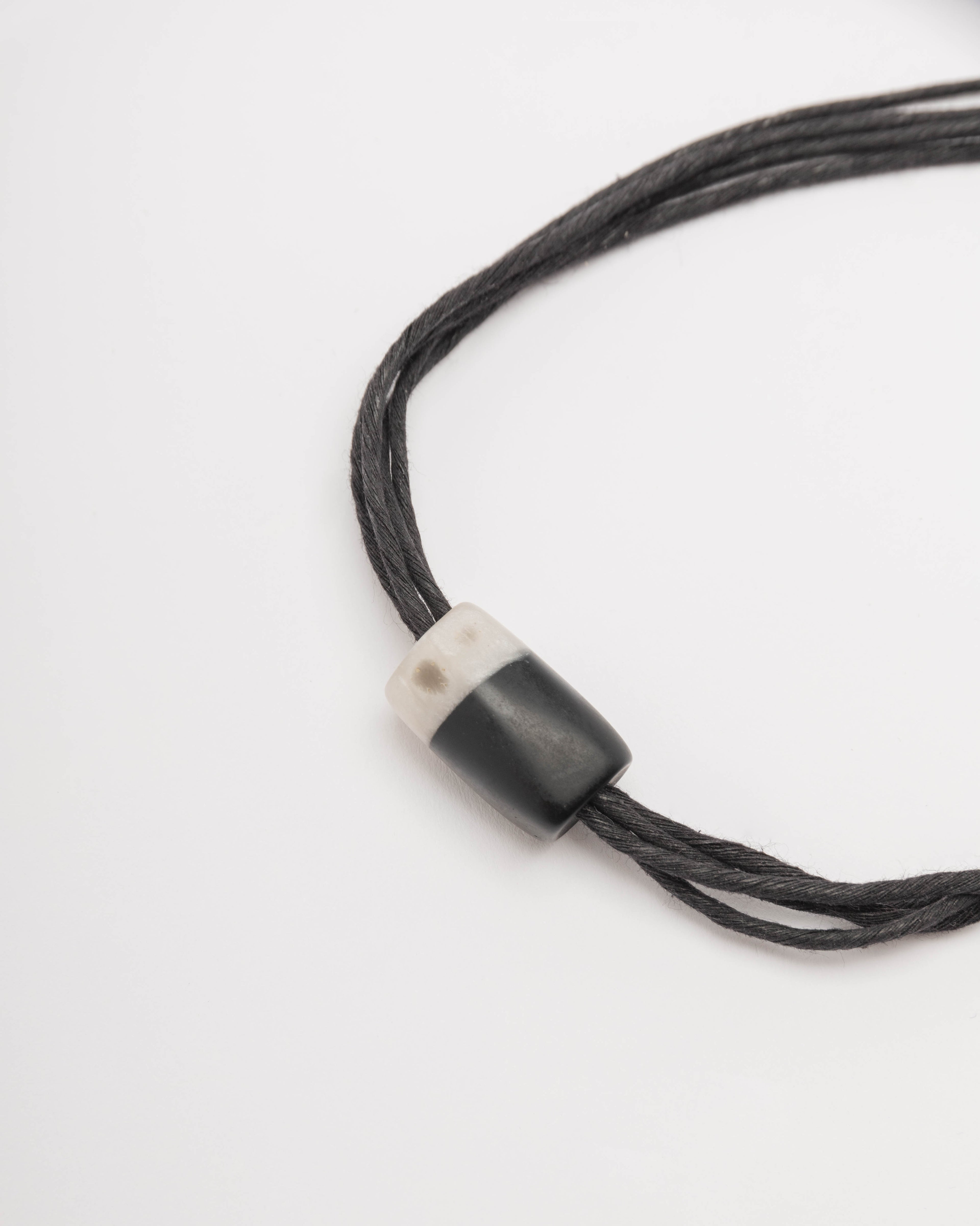 Colar Nu K2419003 Preto - 79-19003-01