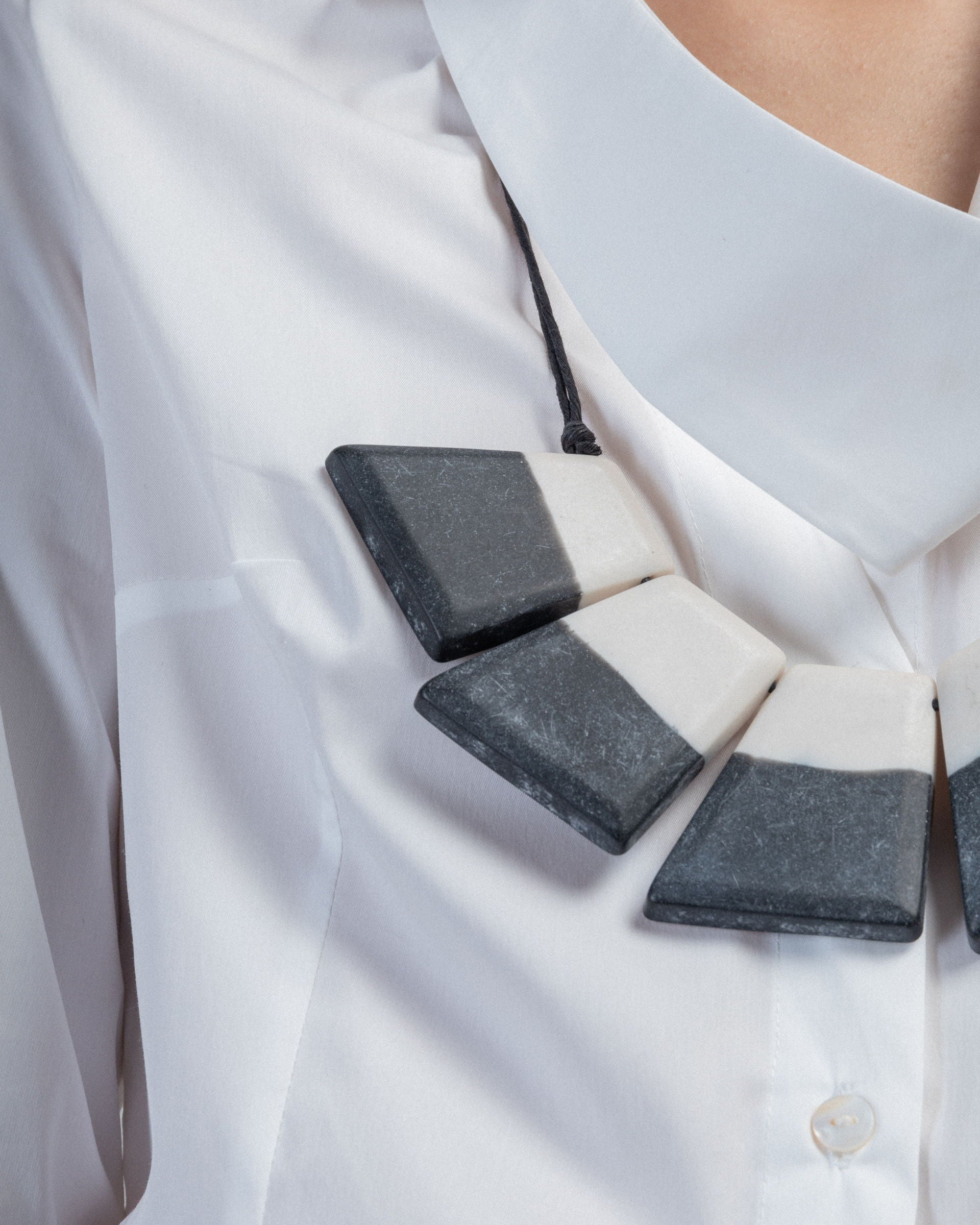 Colar Nu K2419003 Preto - 79-19003-01