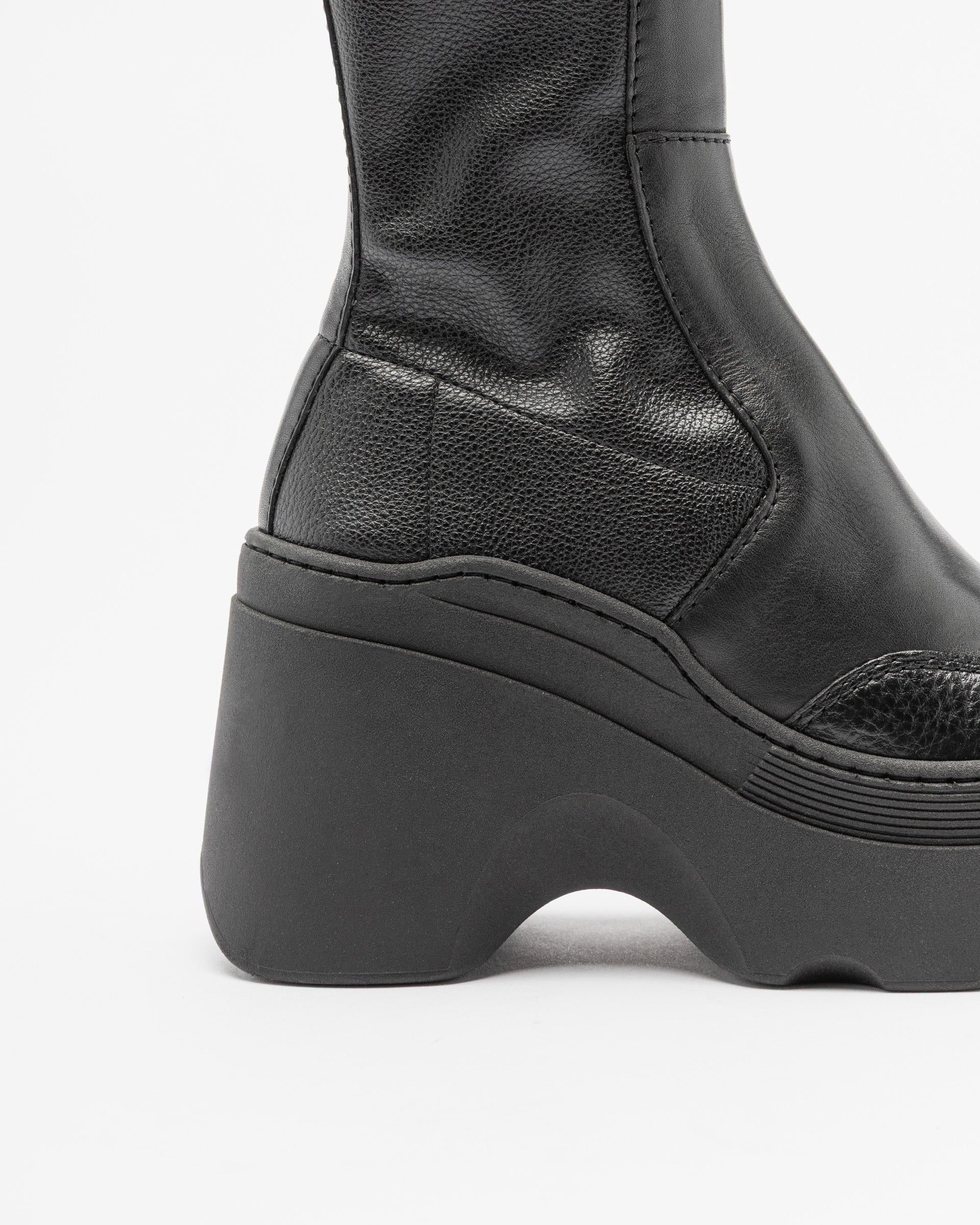 Botas de Cunha E8 by Miista Deandra Preto - 80-DEANDRA-51