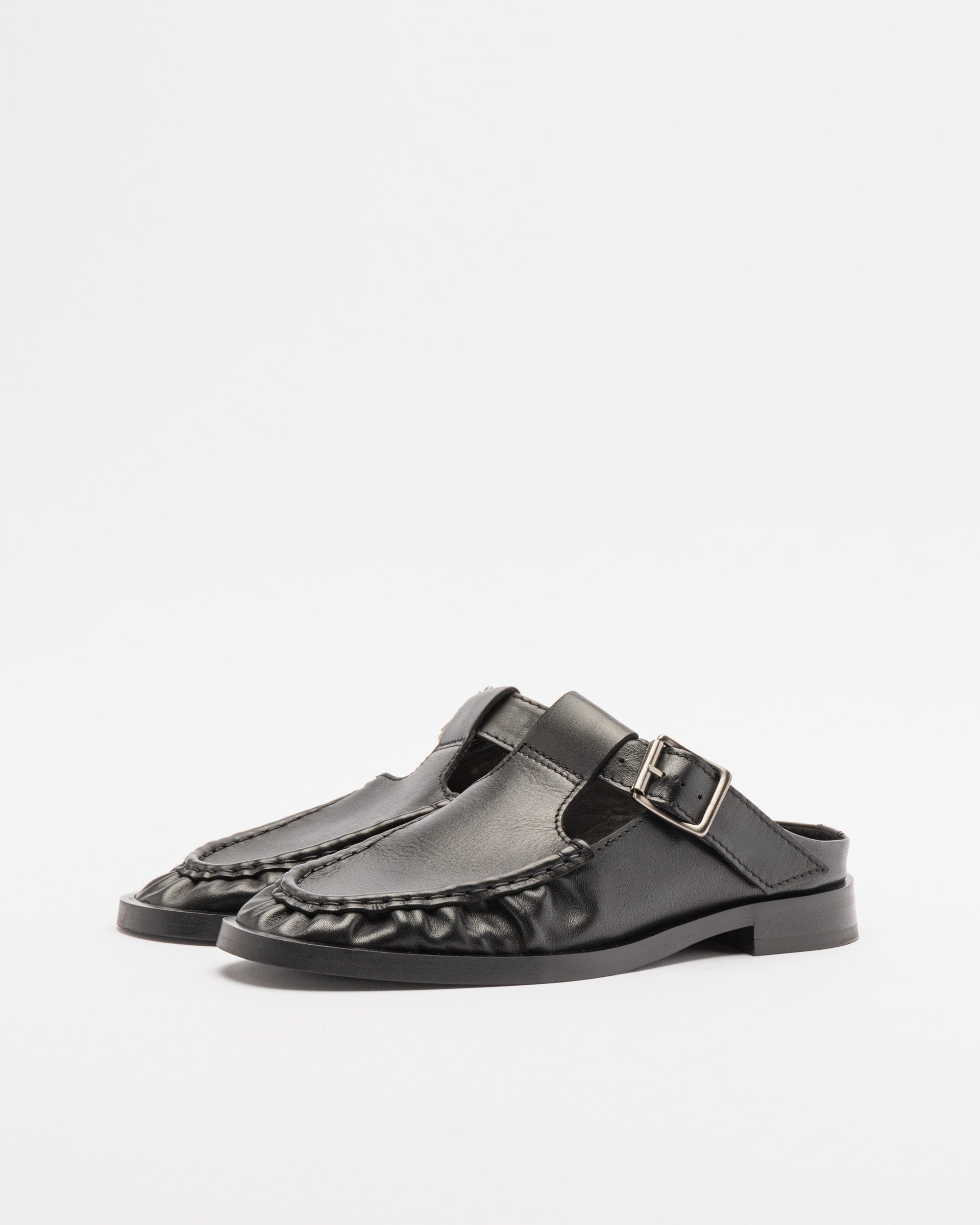 Clogs E8 by Miista GIANNA Black