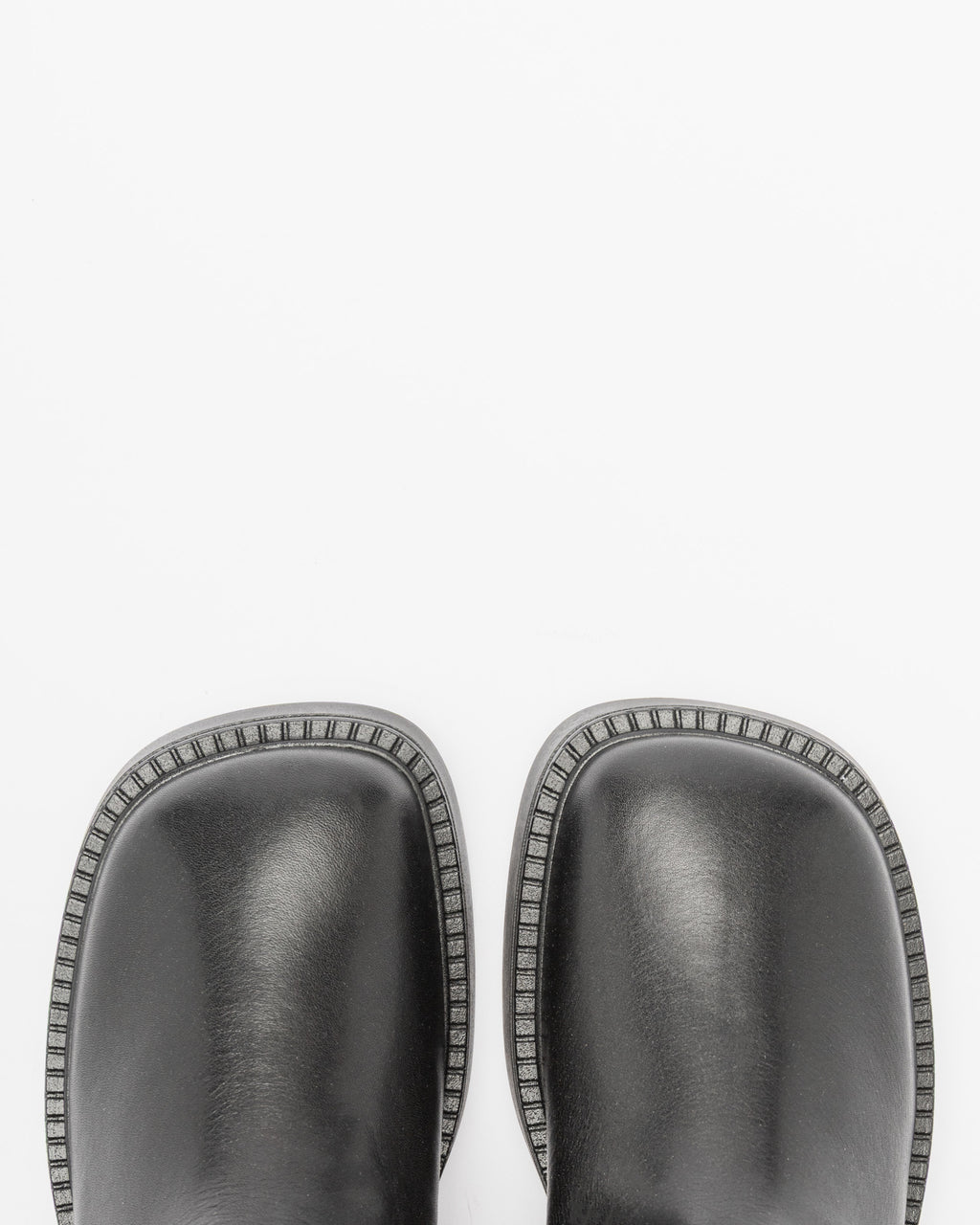 Botas E8 by Miista MAITEA Preto - 80-MAITEA-01