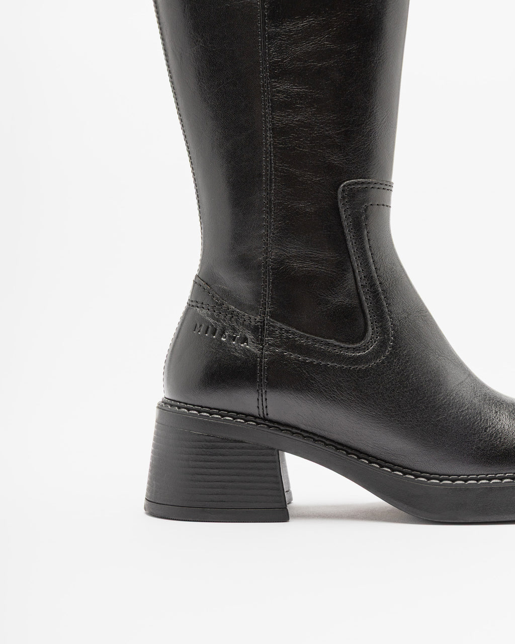 Botas E8 by Miista MARLIES Preto - 80-MARLIES-01