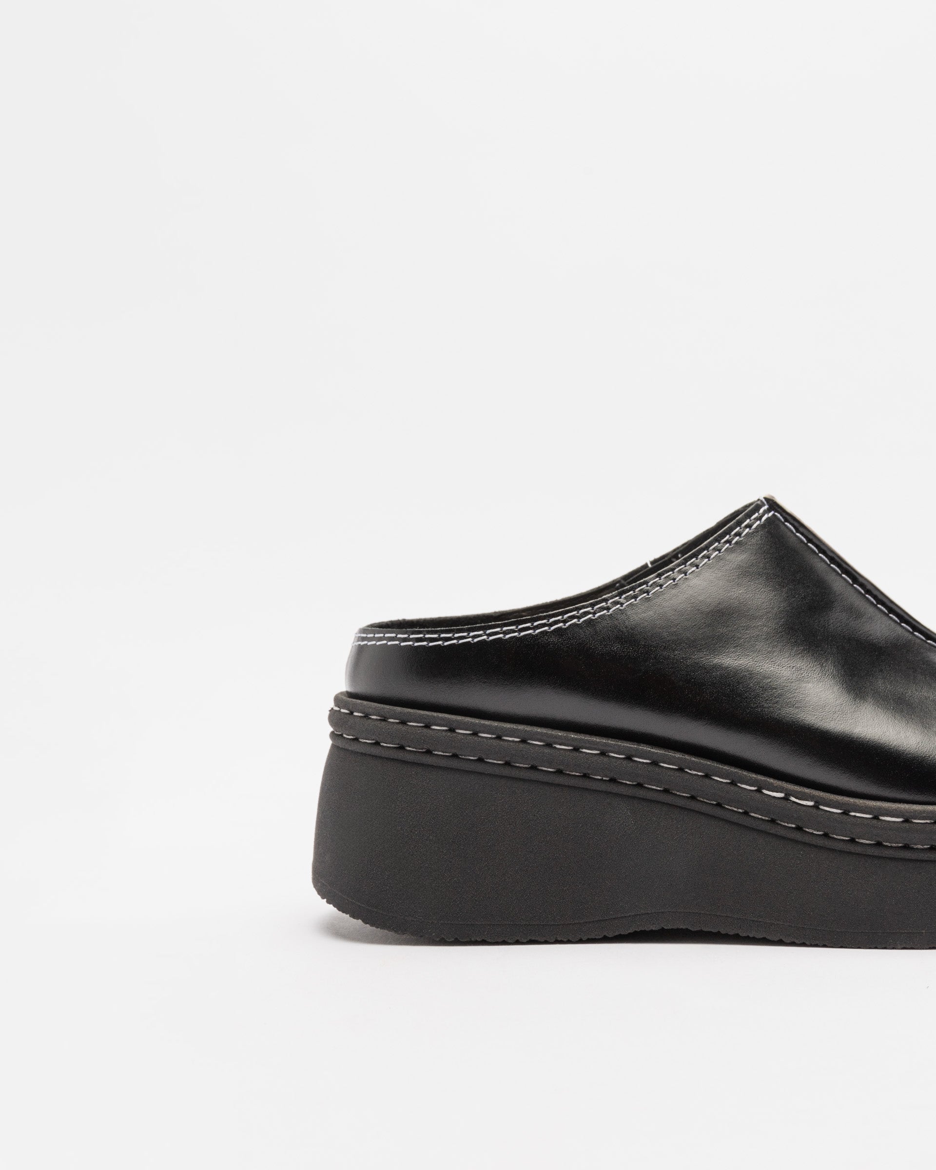Mules E8 by Miista Mego Black