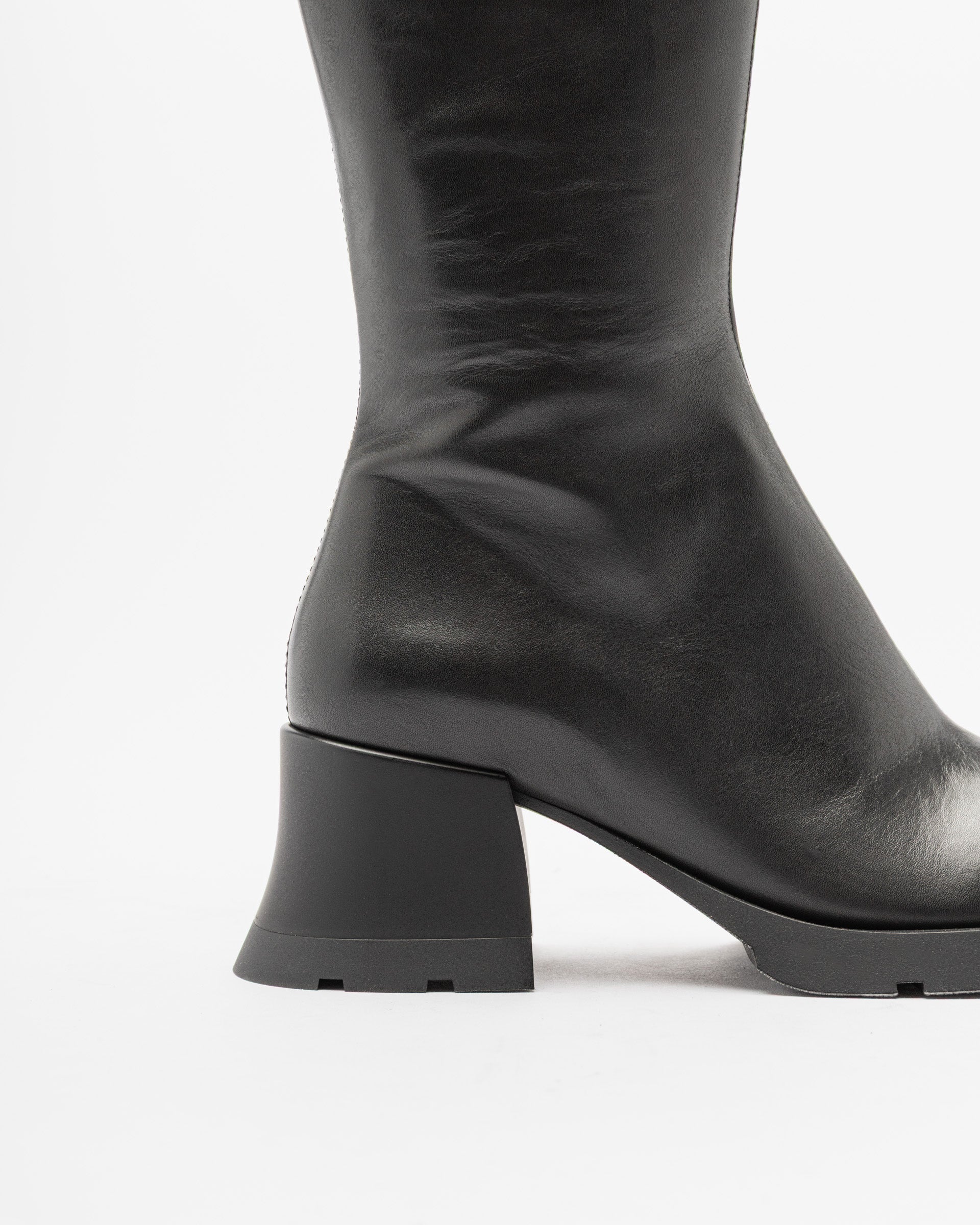 Botas de cano alto E8 by Miista Nadine Preto - 80-NADINE-01