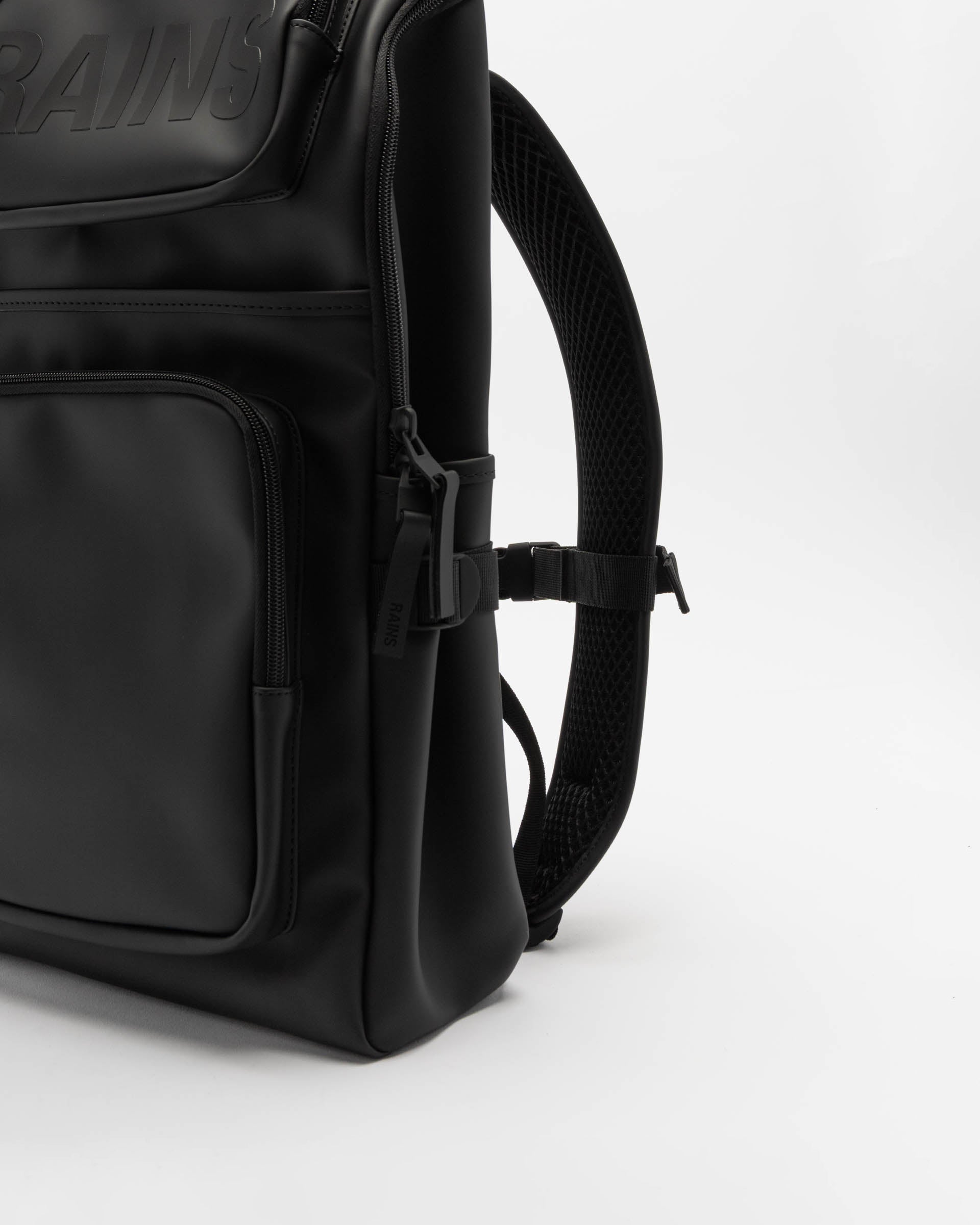 Mochila Rains CargoTexel Preto - 86-14000-01