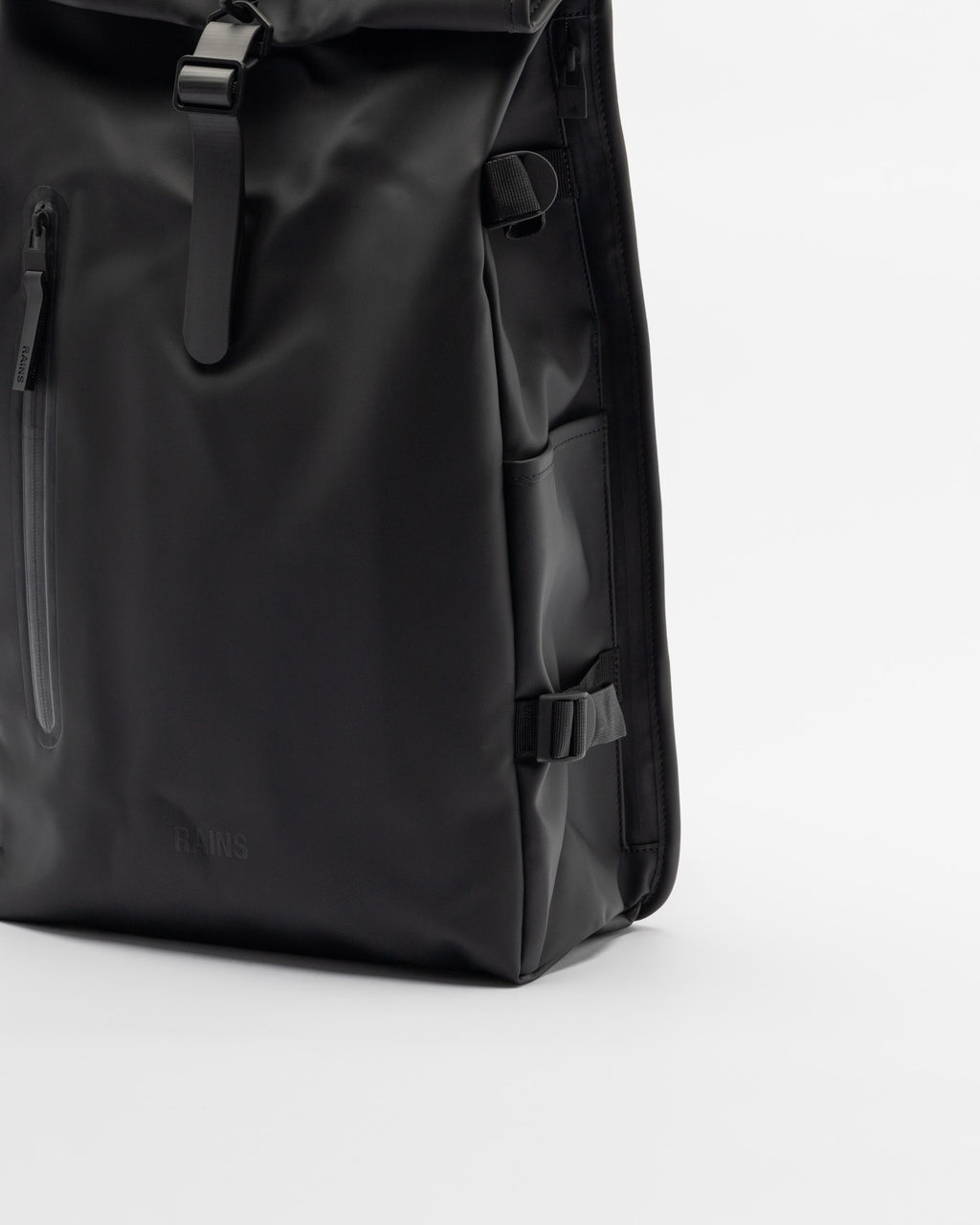 Mochila Rains RolltopRucksack Preto