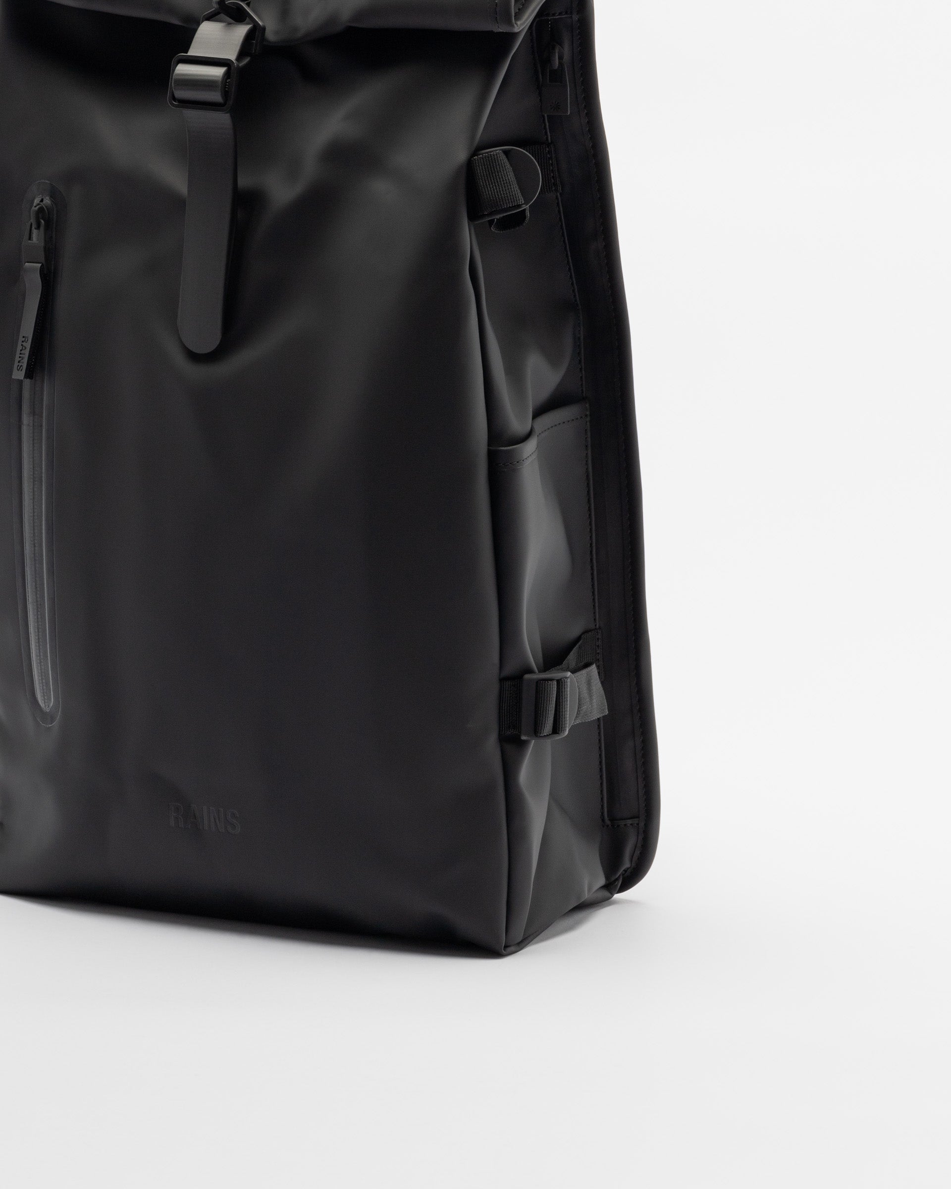 Mochila Rains RolltopRucksack Preto