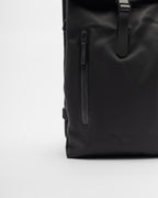 Mochila Rains RolltopRucksack Preto