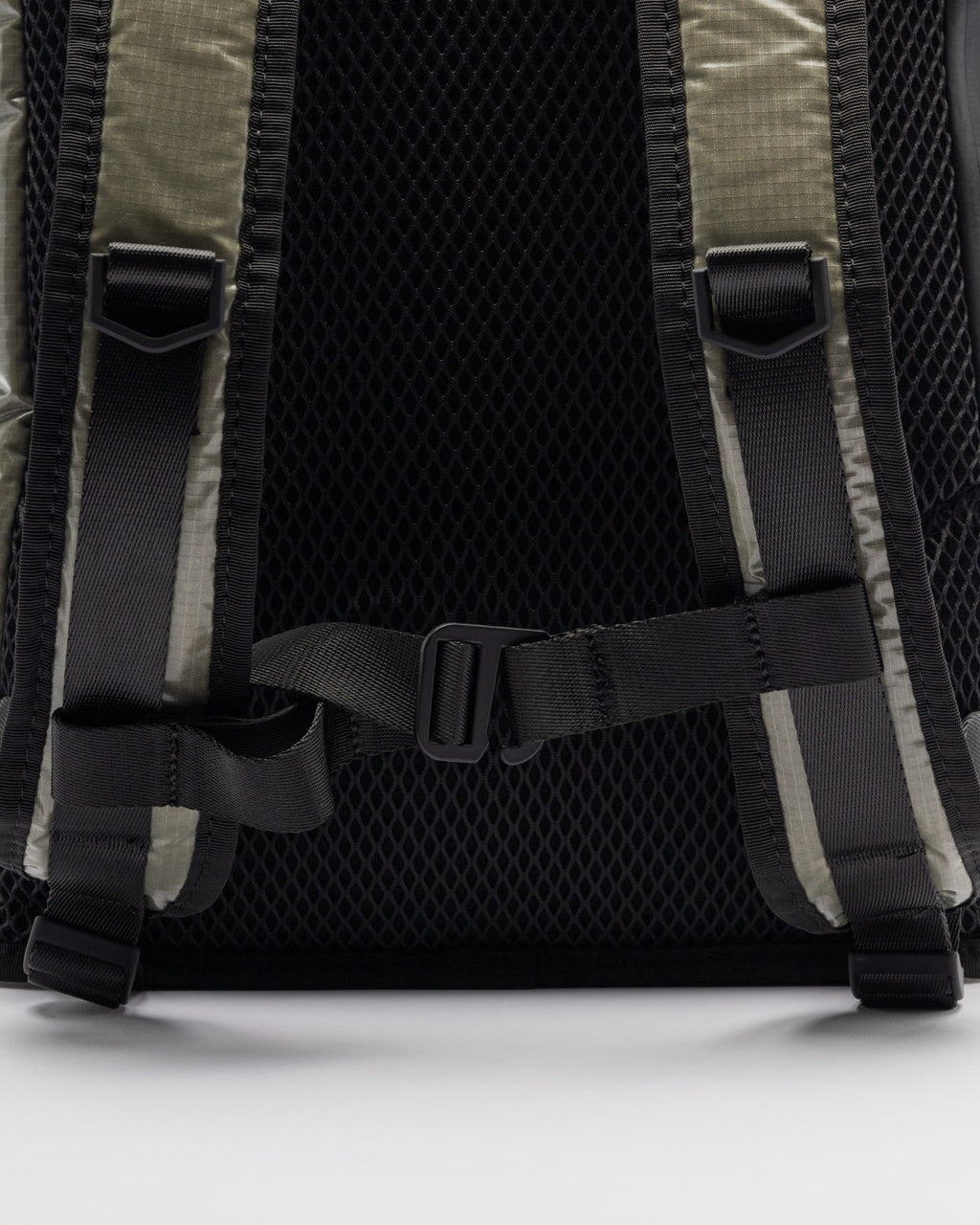 Mochila Rains SibuRolltopRucksackW2 Verde - 86-14770-10